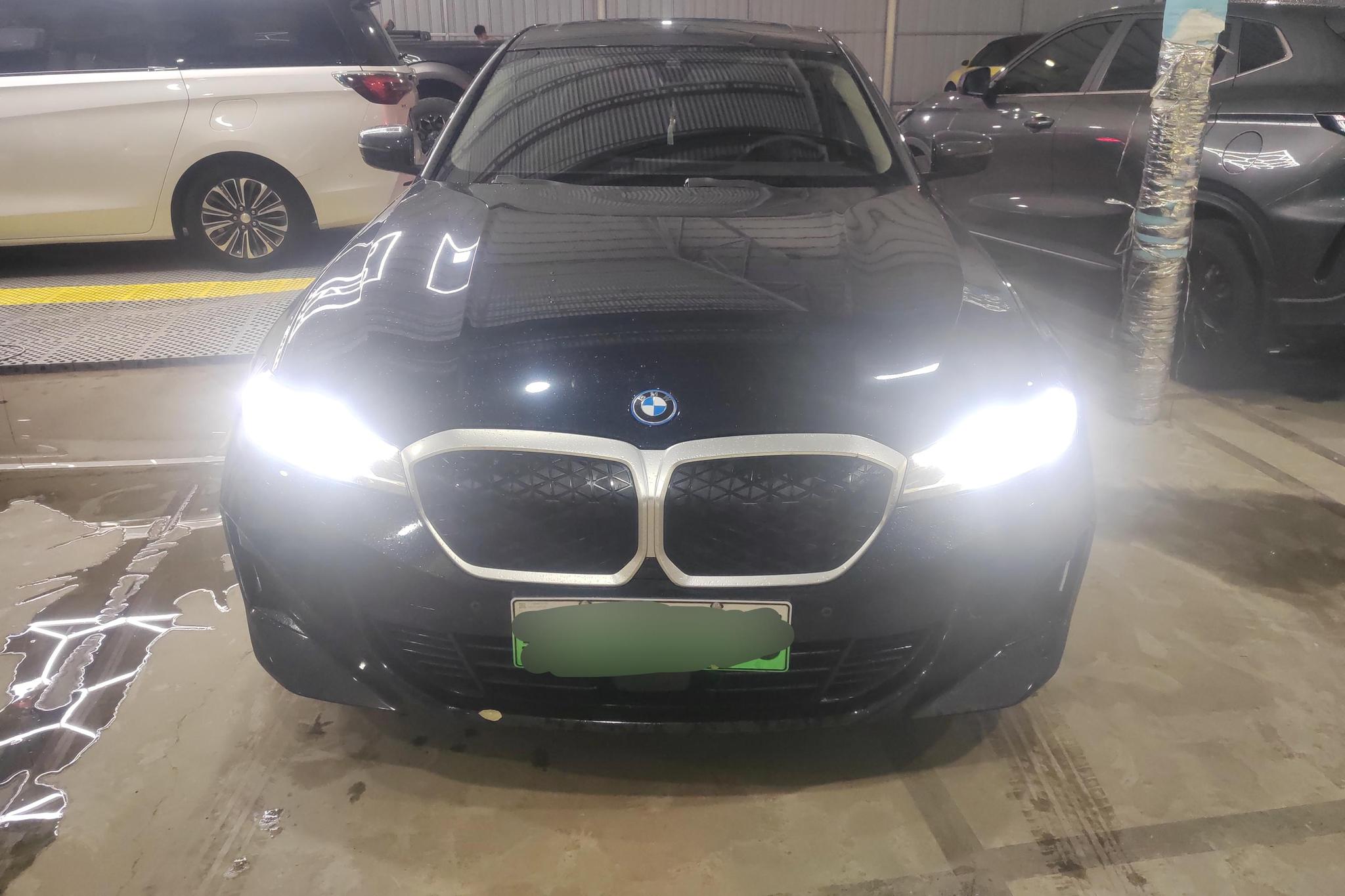 BMW i3 2025 eDrive35L