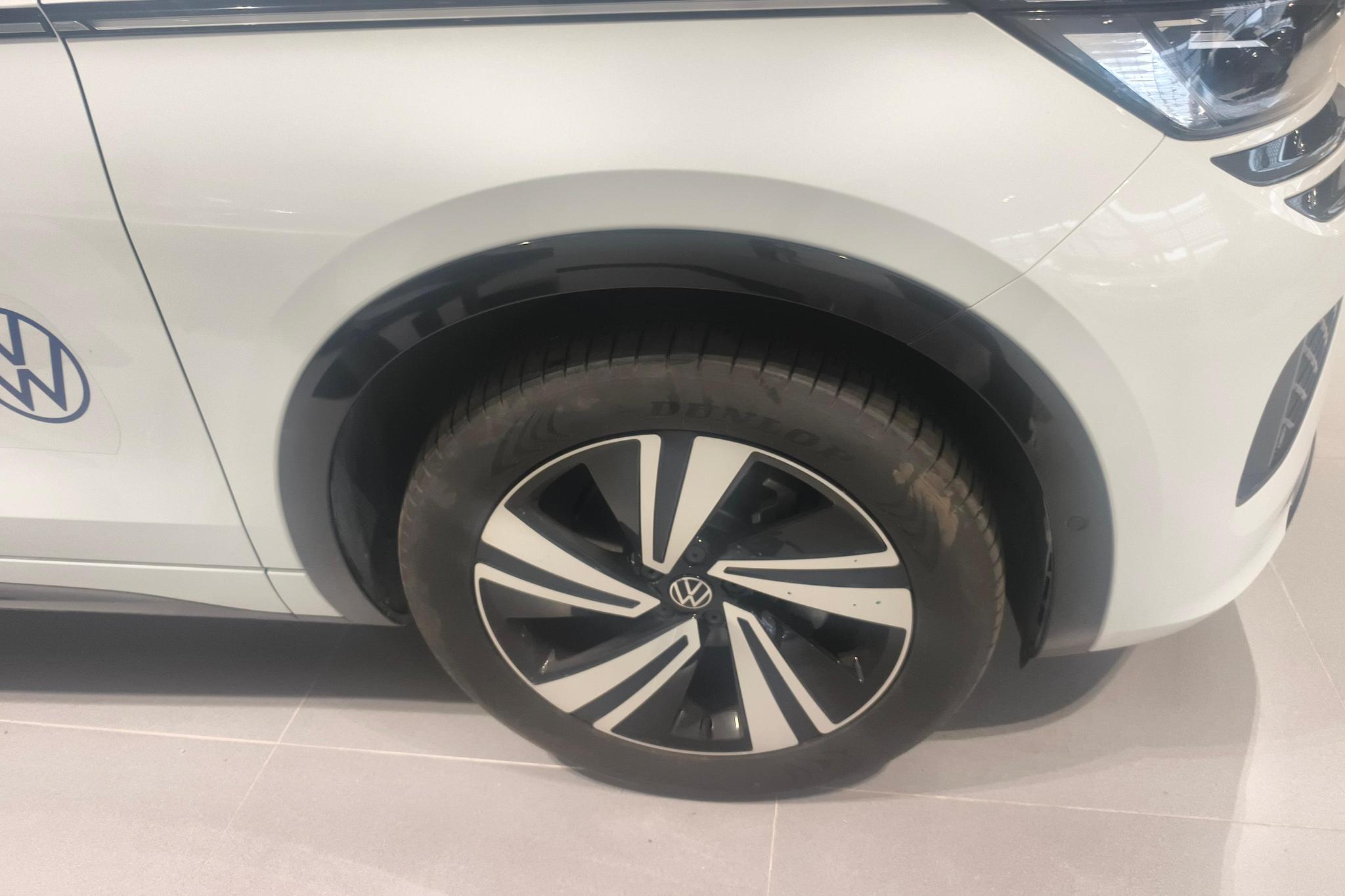 Volkswagen Tavendor 2023 380TSI R-Line