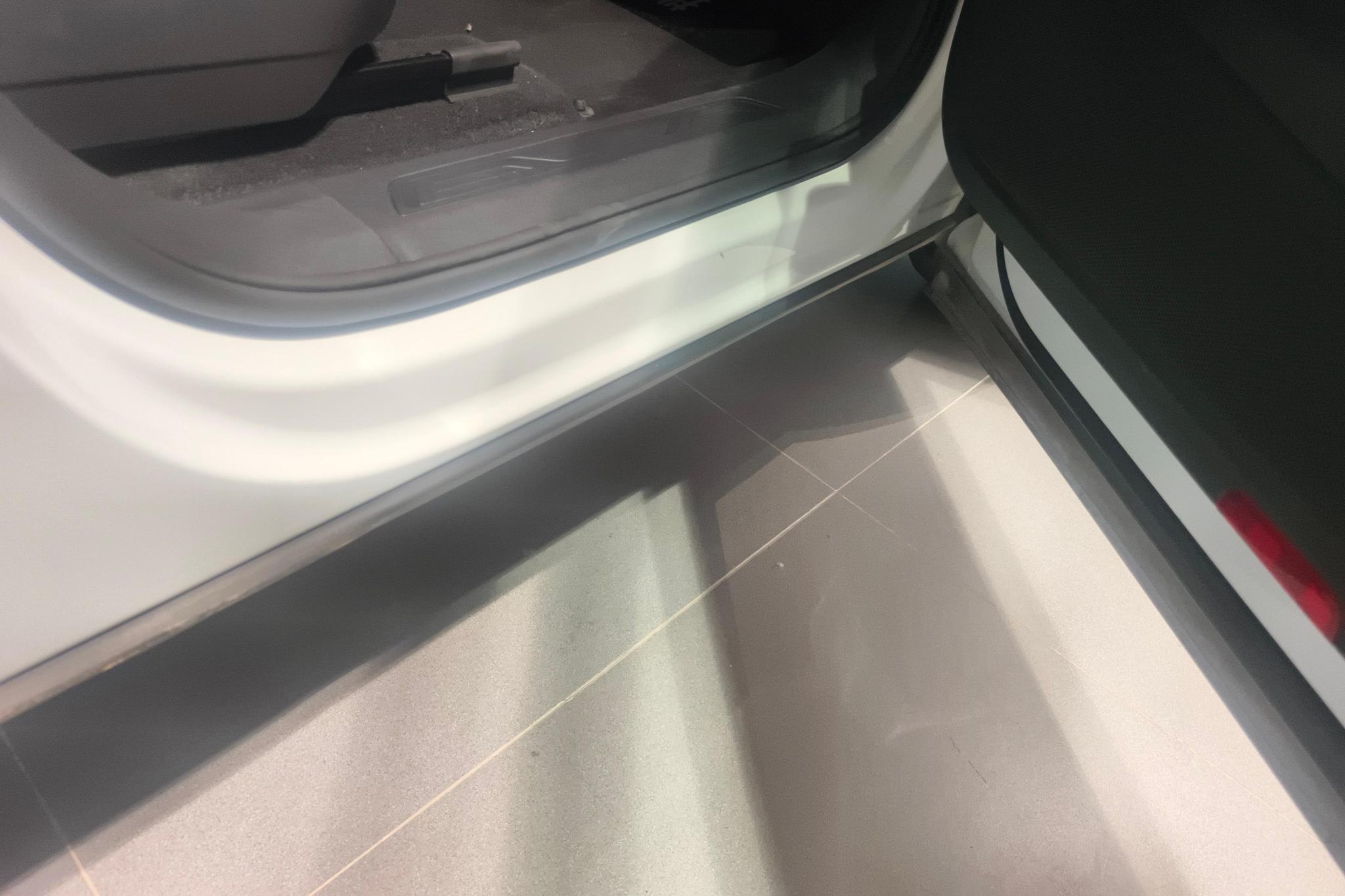 Volkswagen Tavendor 2023 380TSI R-Line