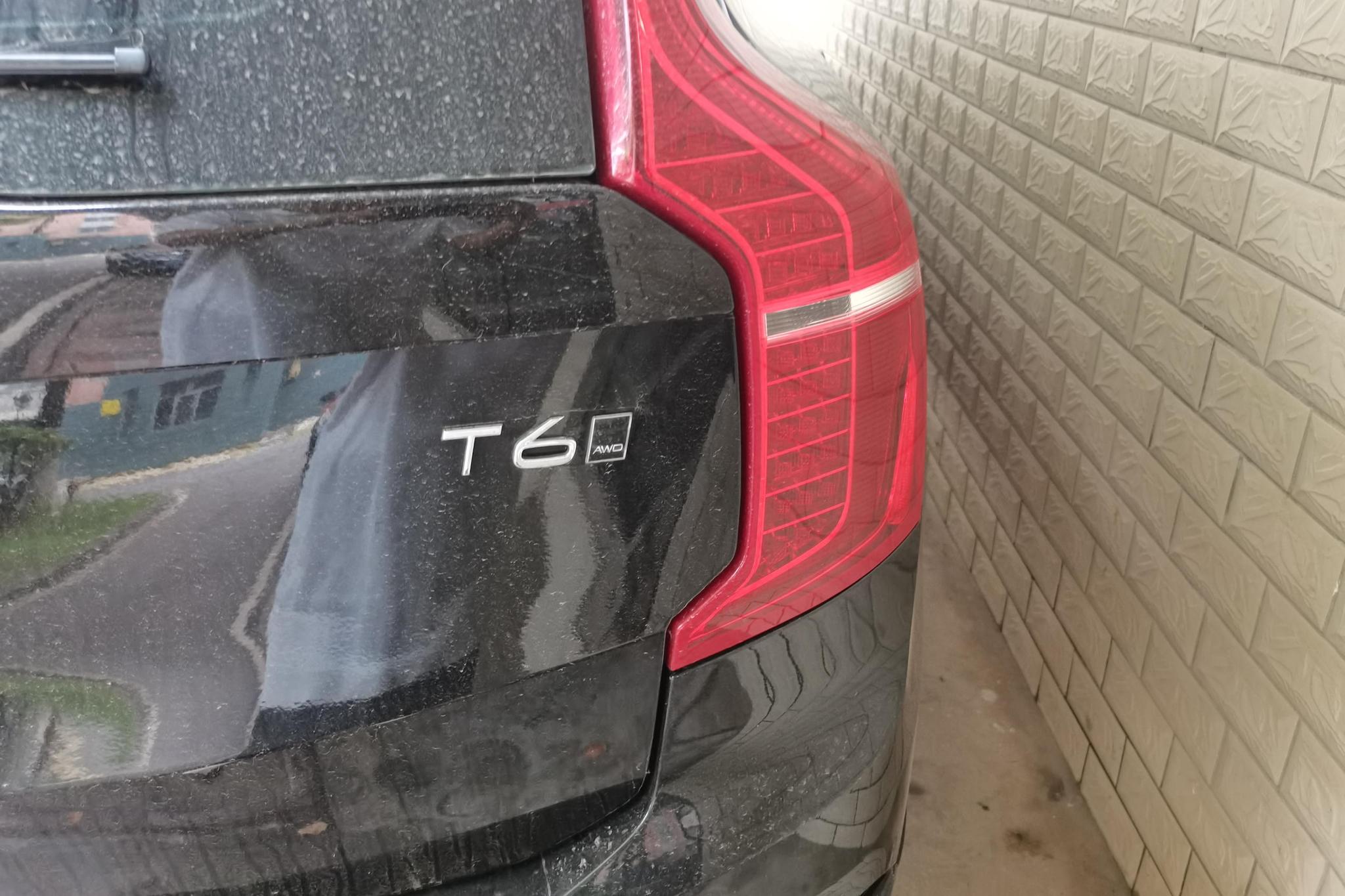 Volvo XC90 2015 T6 7 мест