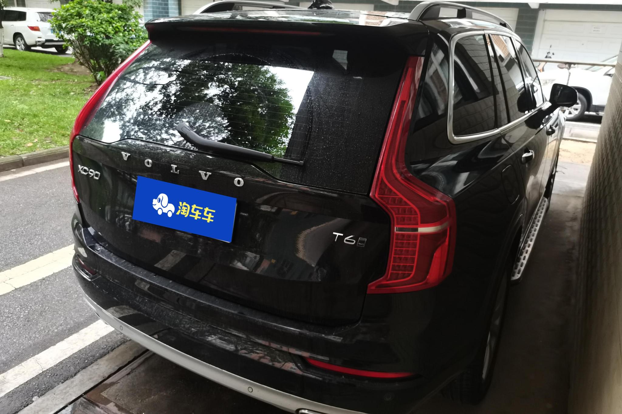 Volvo XC90 2015 T6 7 мест