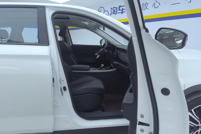Changan Auchan X7 2020 1.5 T ATLuxury — фото 17