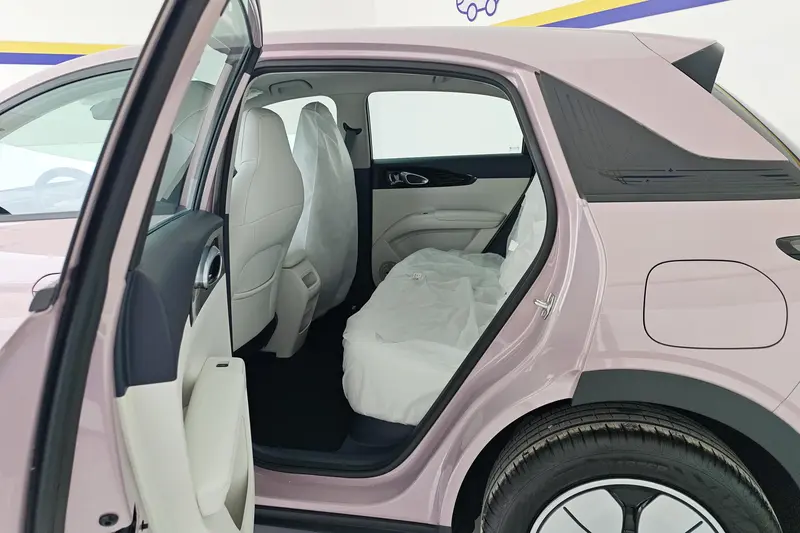 Geely Galaxy Starwish — фото 11