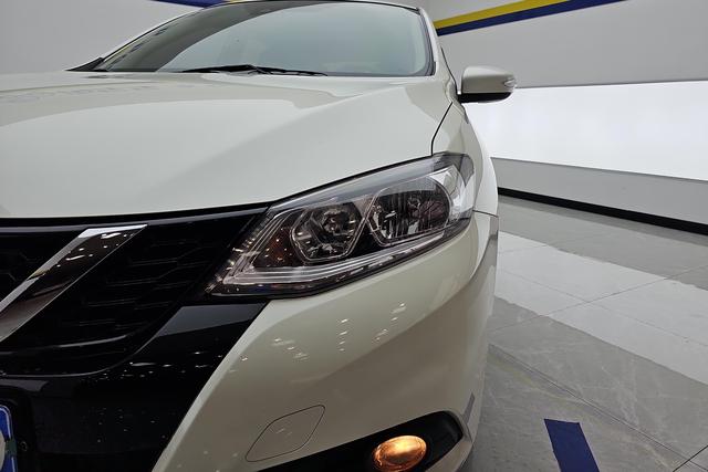 Nissan TIIDA 2019 1.6 L CVT VI — фото 4