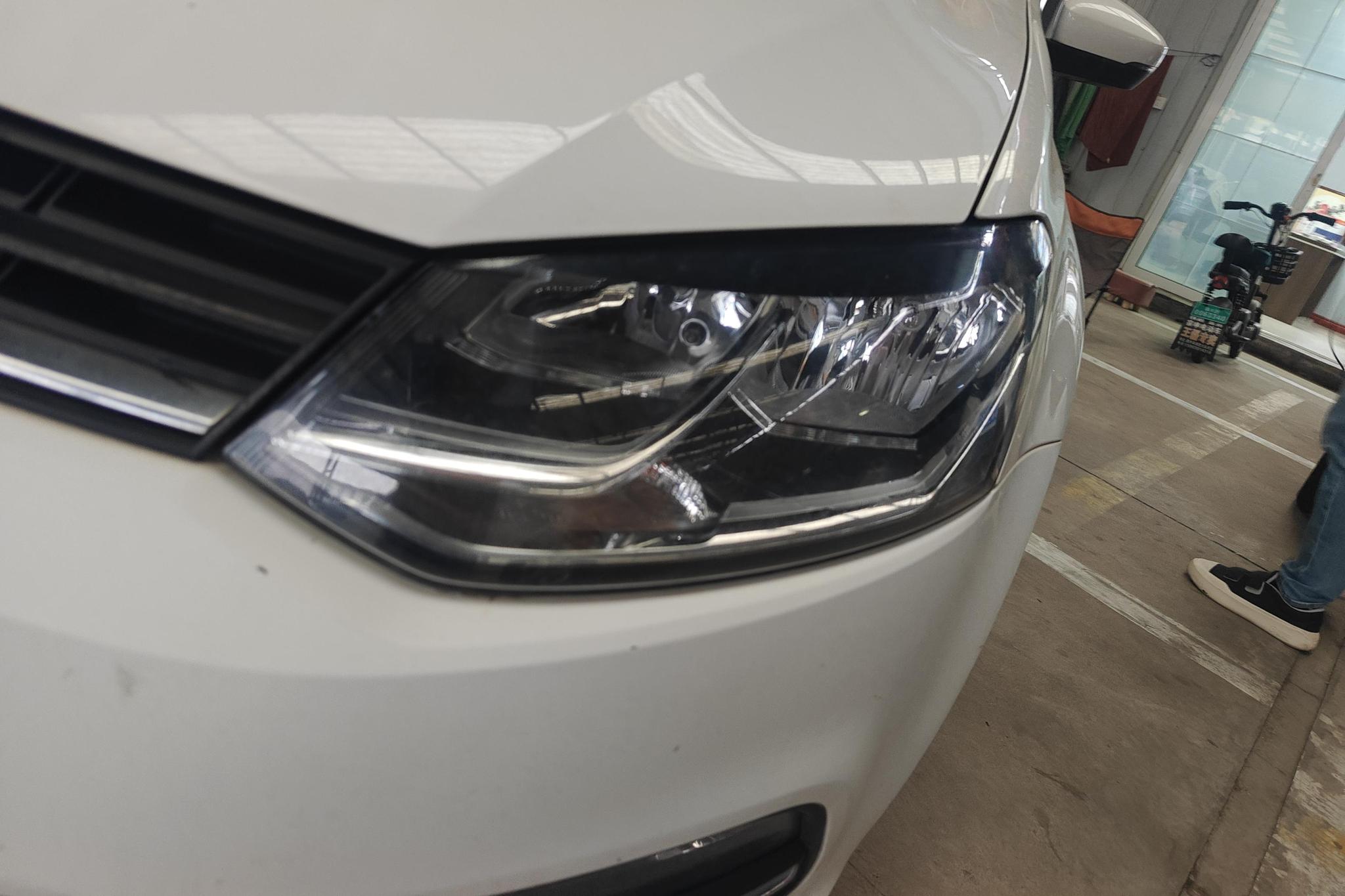 Volkswagen Polo 2018 1.5L AT