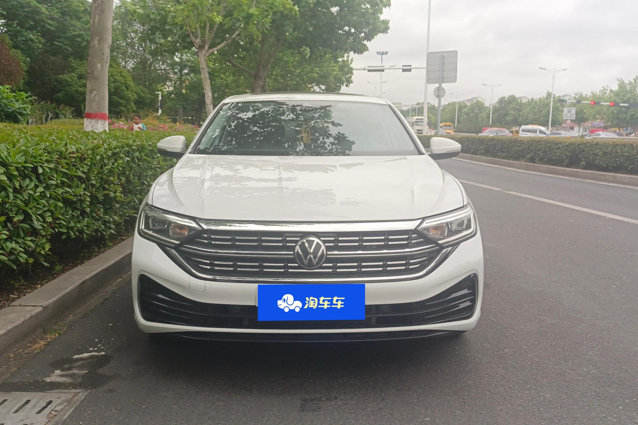 Volkswagen Sagitar 2024 300TSI DSG