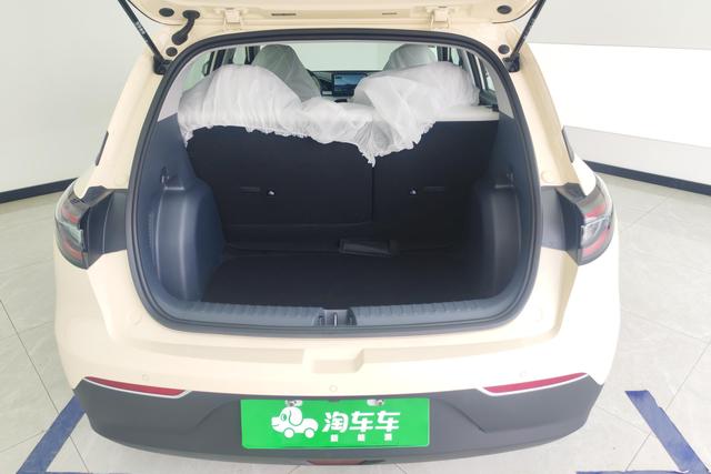 Geely Galaxy Xingyuan 2026 310km — фото 17
