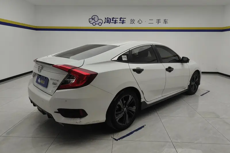 Honda Civic — фото 3