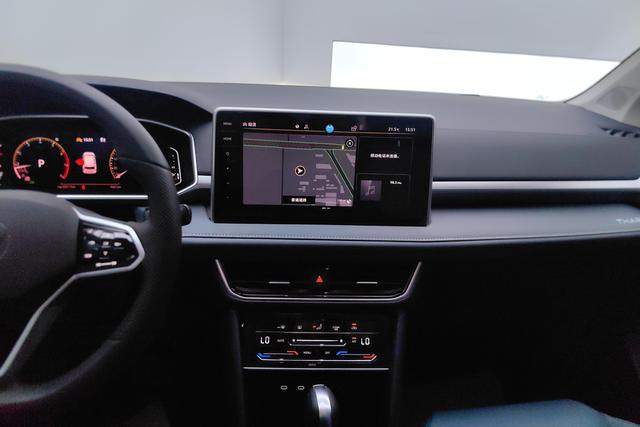 Volkswagen Tharu 2023 300 TSI 2 WD — фото 10