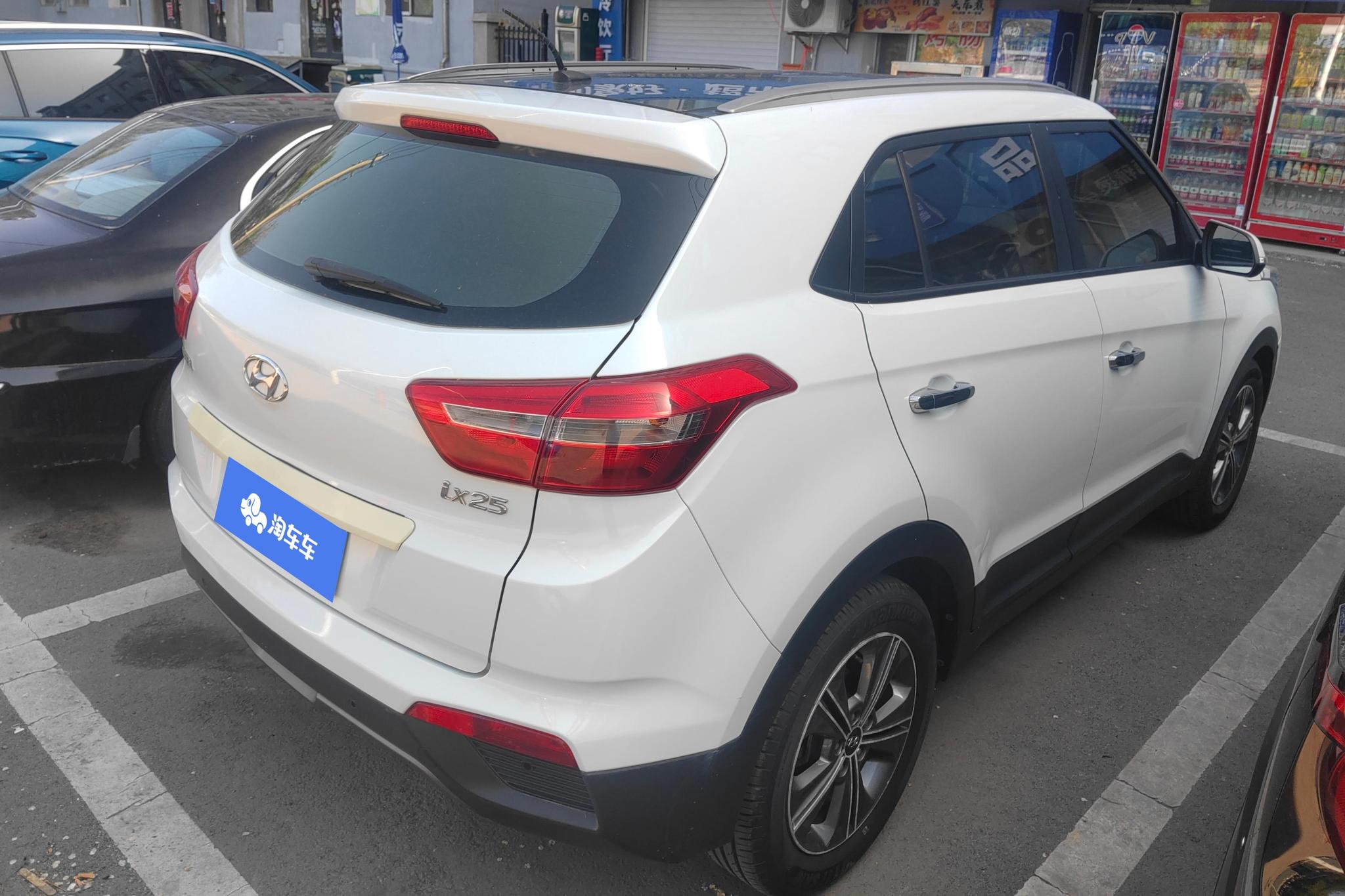 Hyundai ix25 2015 1.6L AT GLS