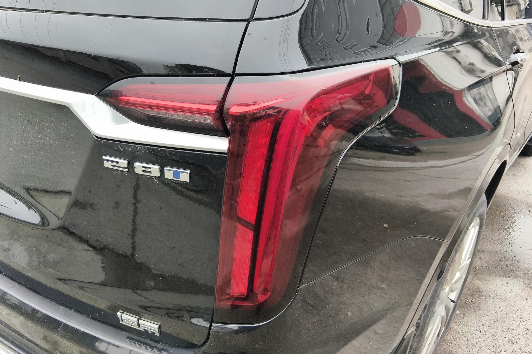 Cadillac XT6 2022 2.0T мест Luxury