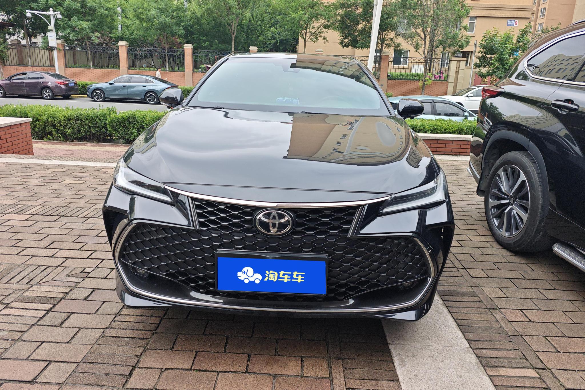 Toyota Avalon 2023 2.5L AT Luxury
