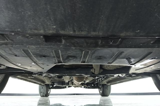 Bestune T90 2023 1.5 T ATPremium — фото 9