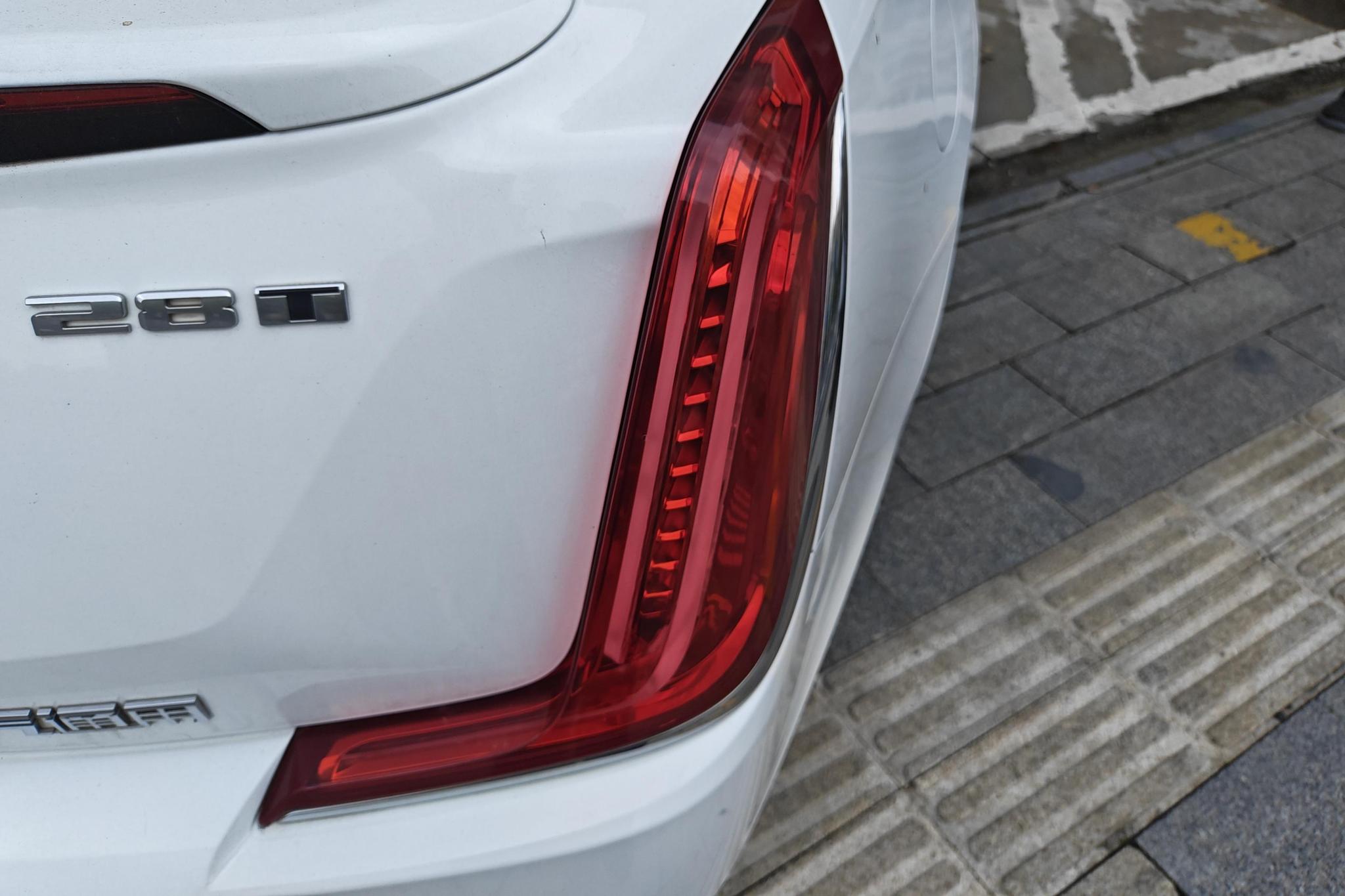 Cadillac XTS 2018 28T