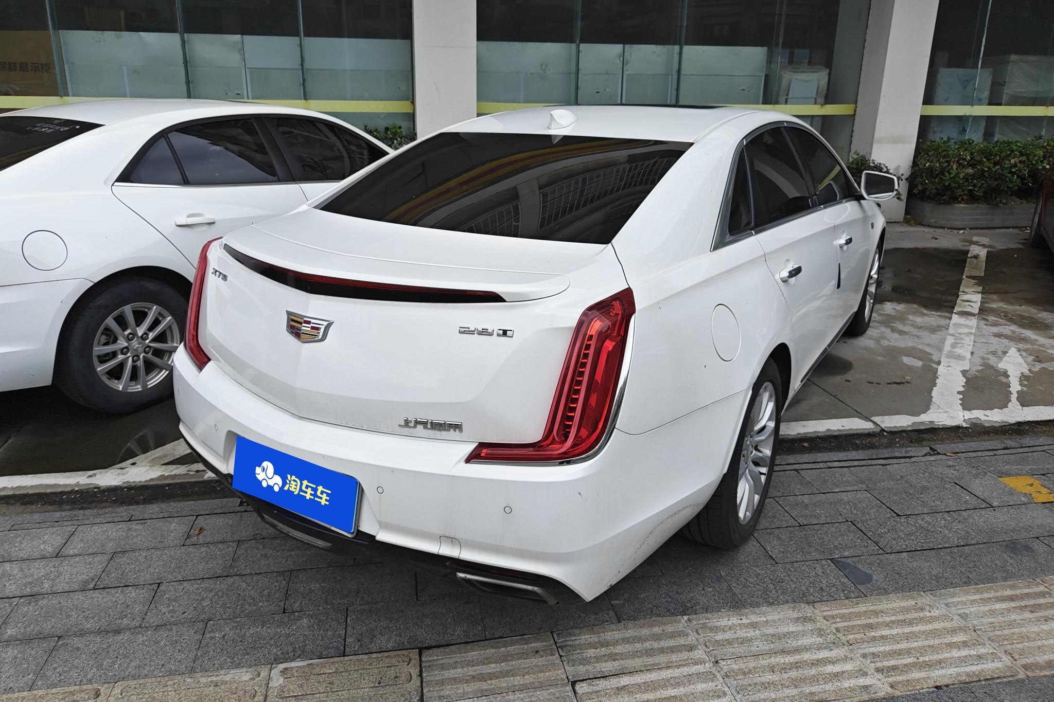 Cadillac XTS 2018 28T