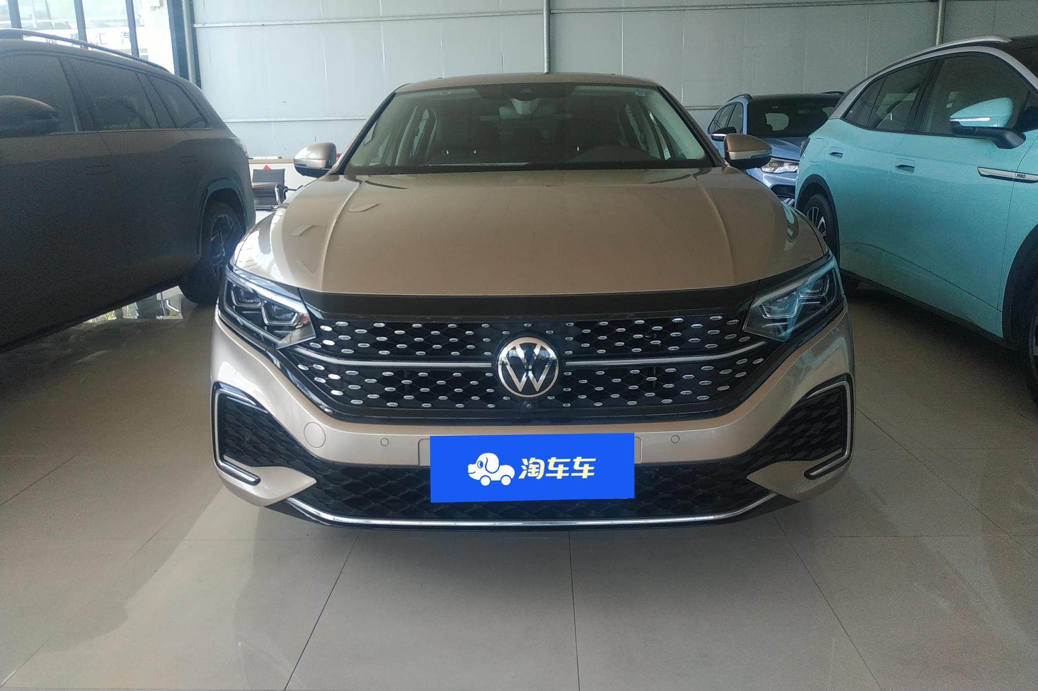 Volkswagen Passat 2022 330TSI Luxury