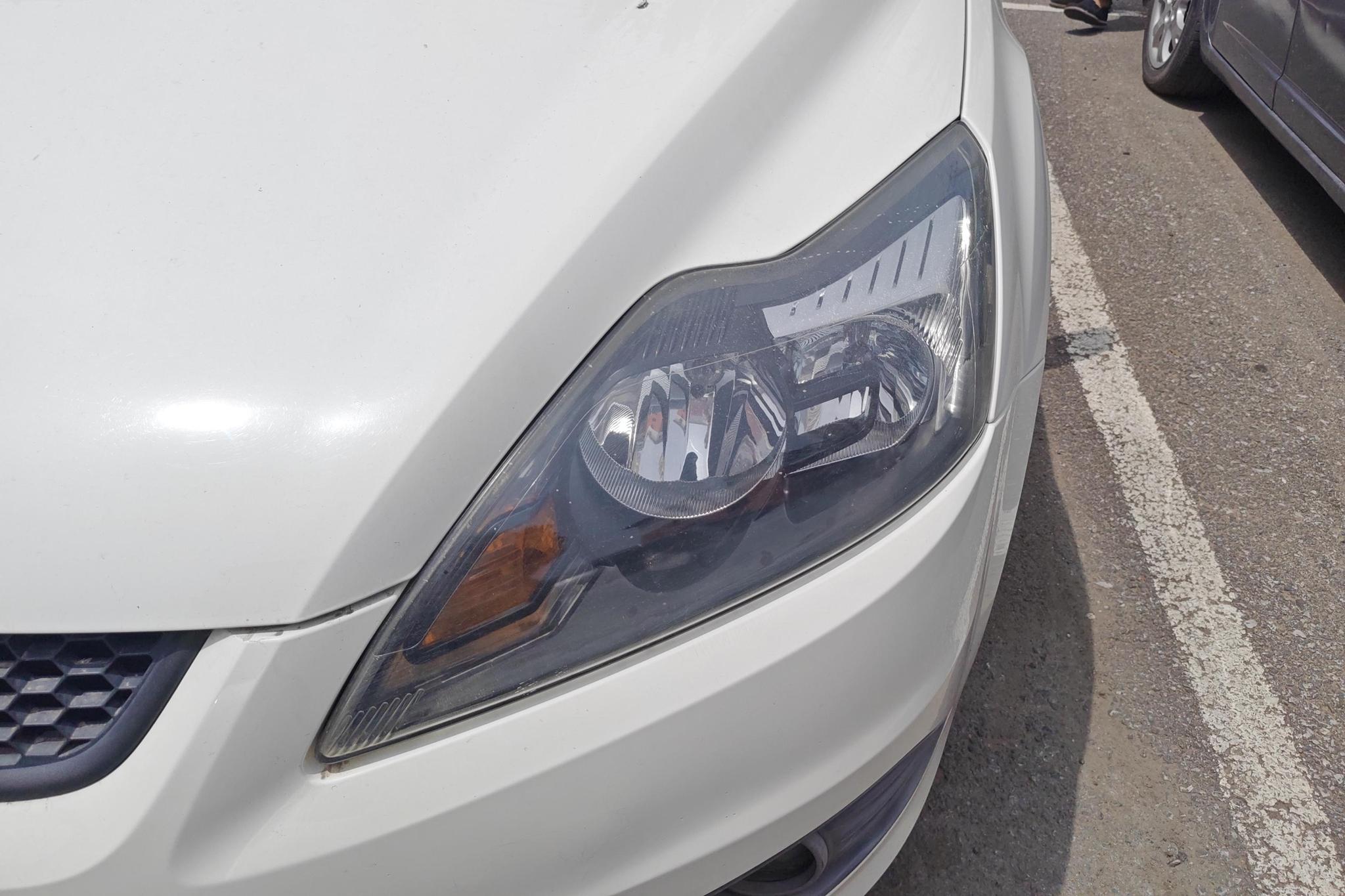 Ford Focus 2013 1.8L AT