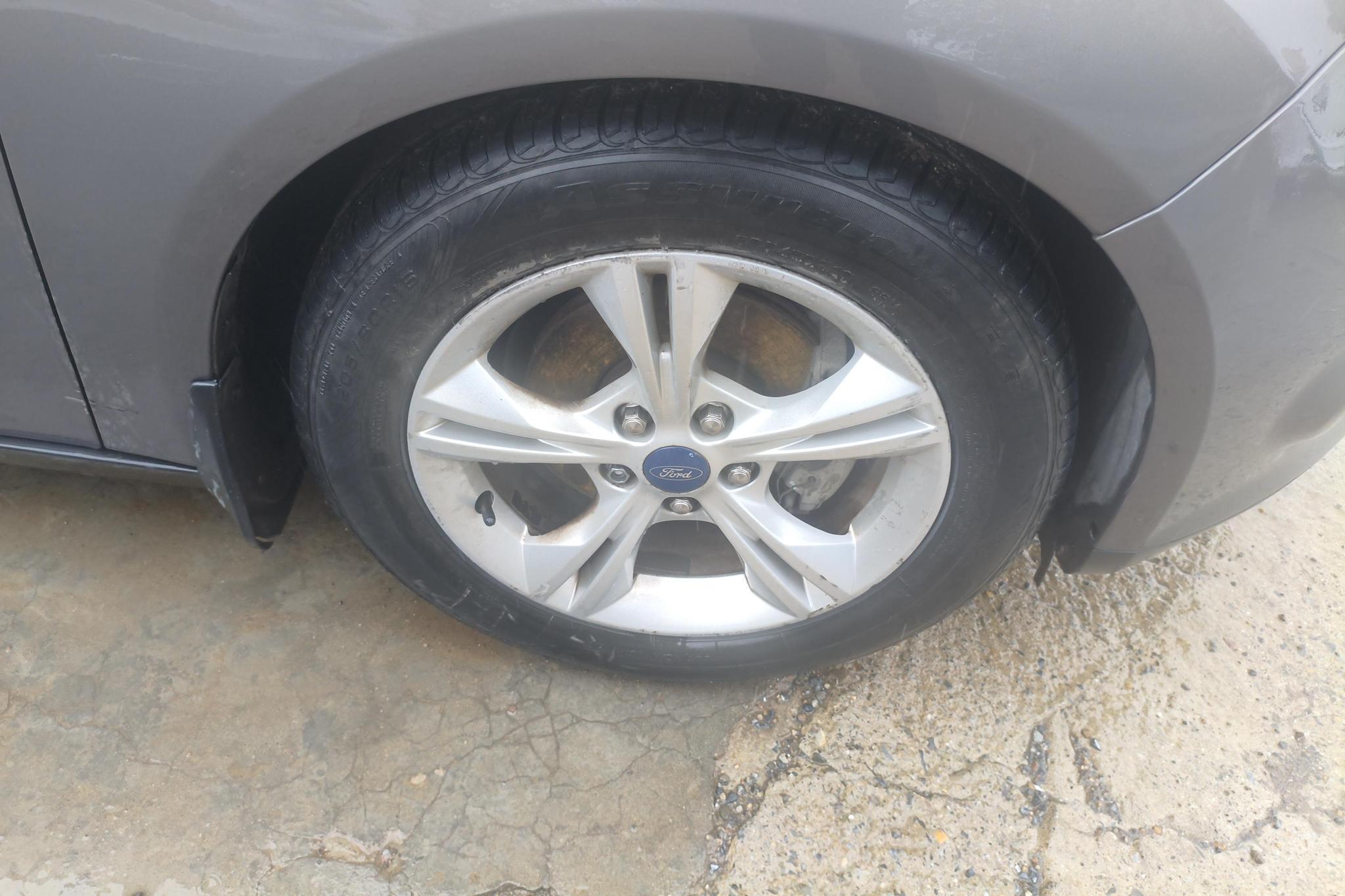 Ford Focus 2012 1.6L AT