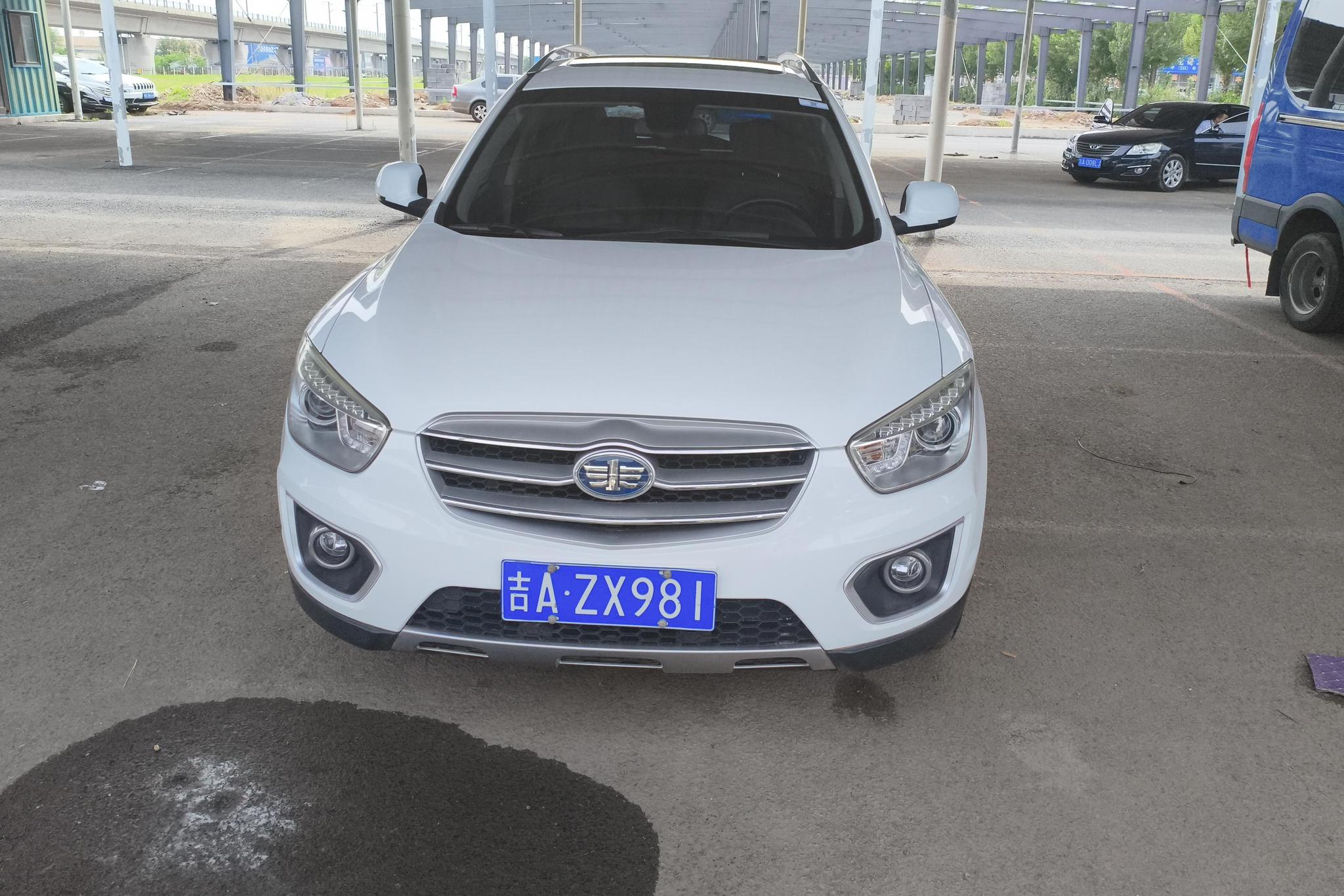 Bestune X80 2013 2.0L MT Luxury