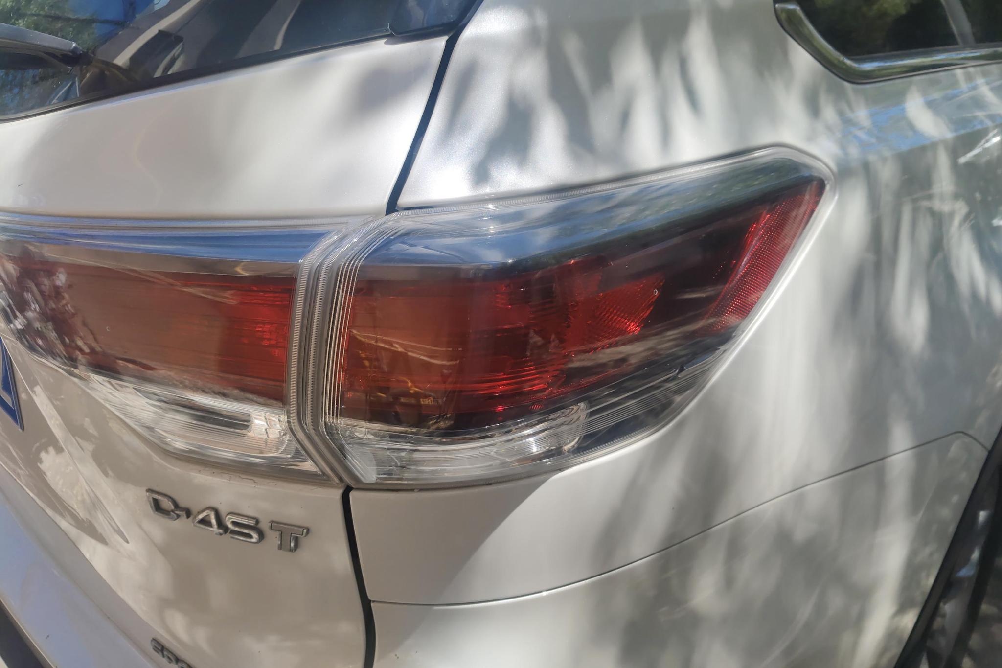 Toyota Highlander 2015 2.0T Luxury 7 мест