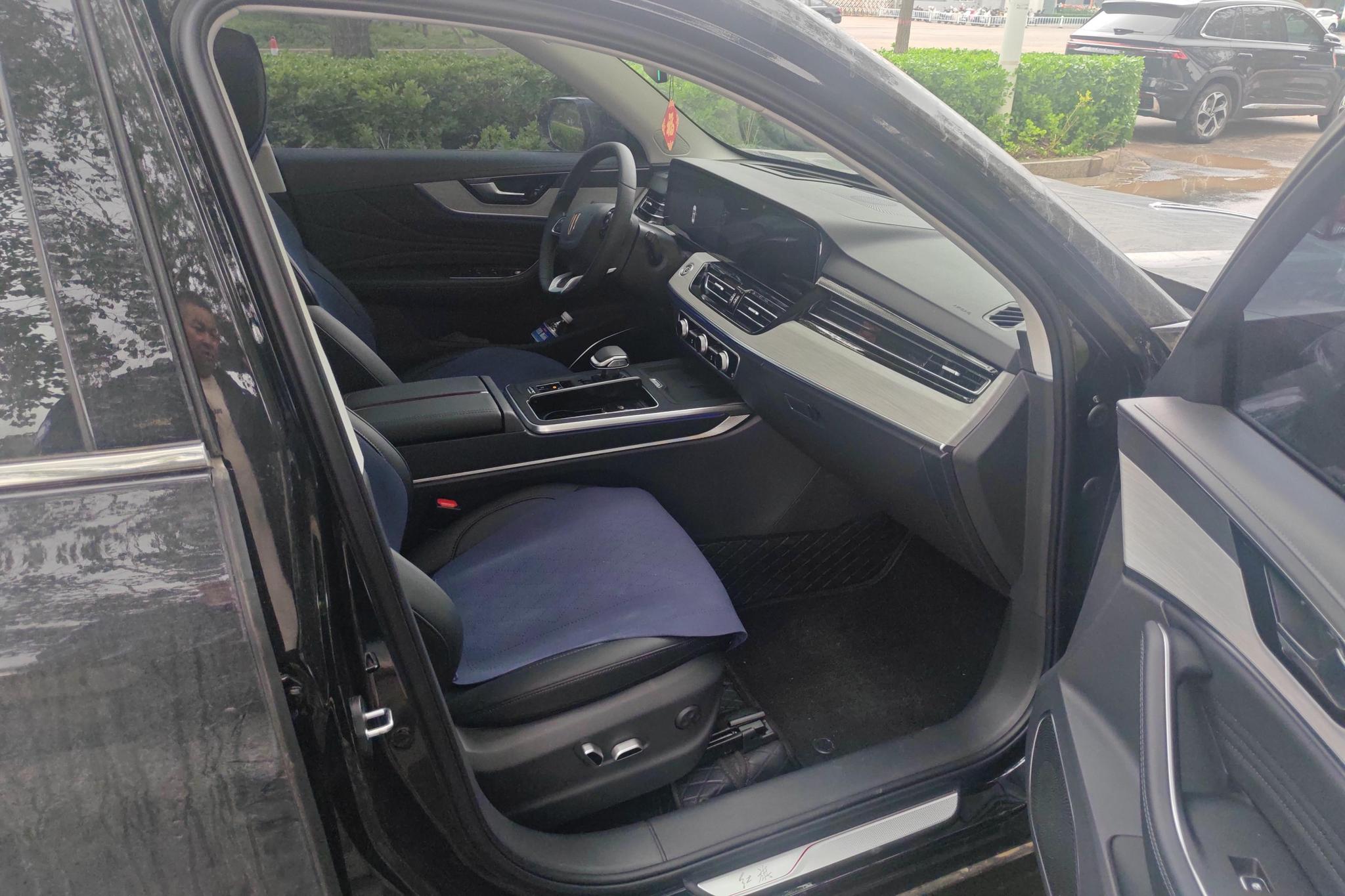Hongqi HS5 2025 2.0T Pro