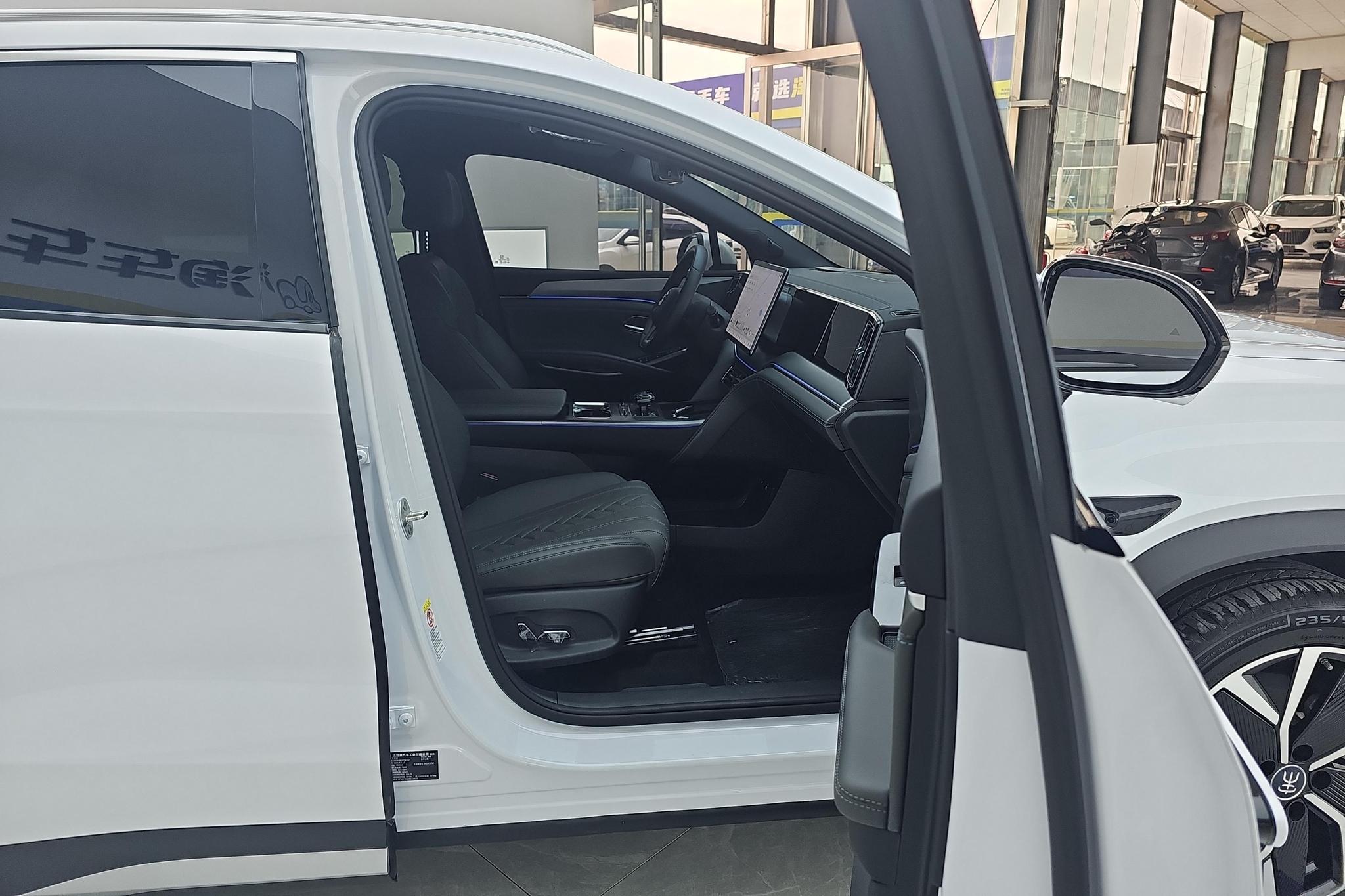 BYD Song L DM L DM 2025 Smart Drive DM-i 160KM
