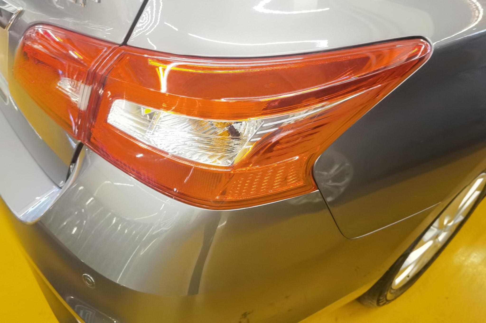 Nissan Xuan Yi id 4467400 из Китая 13