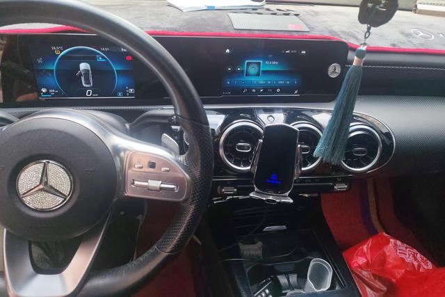 Mercedes-Benz A-Class 2020 A 180 L — фото 11
