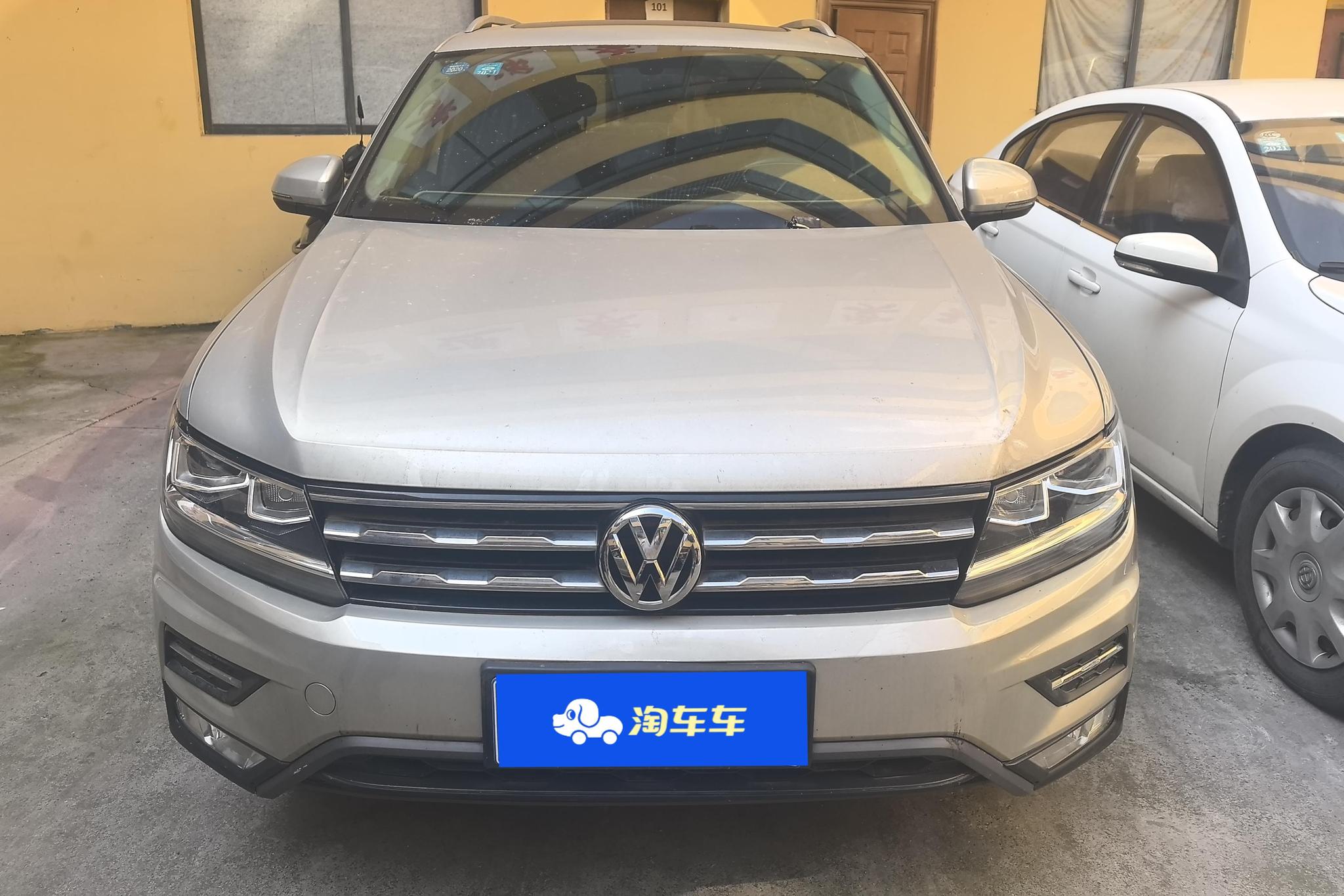 Volkswagen Tiguan L L 2019 330TSI AT Comfort V