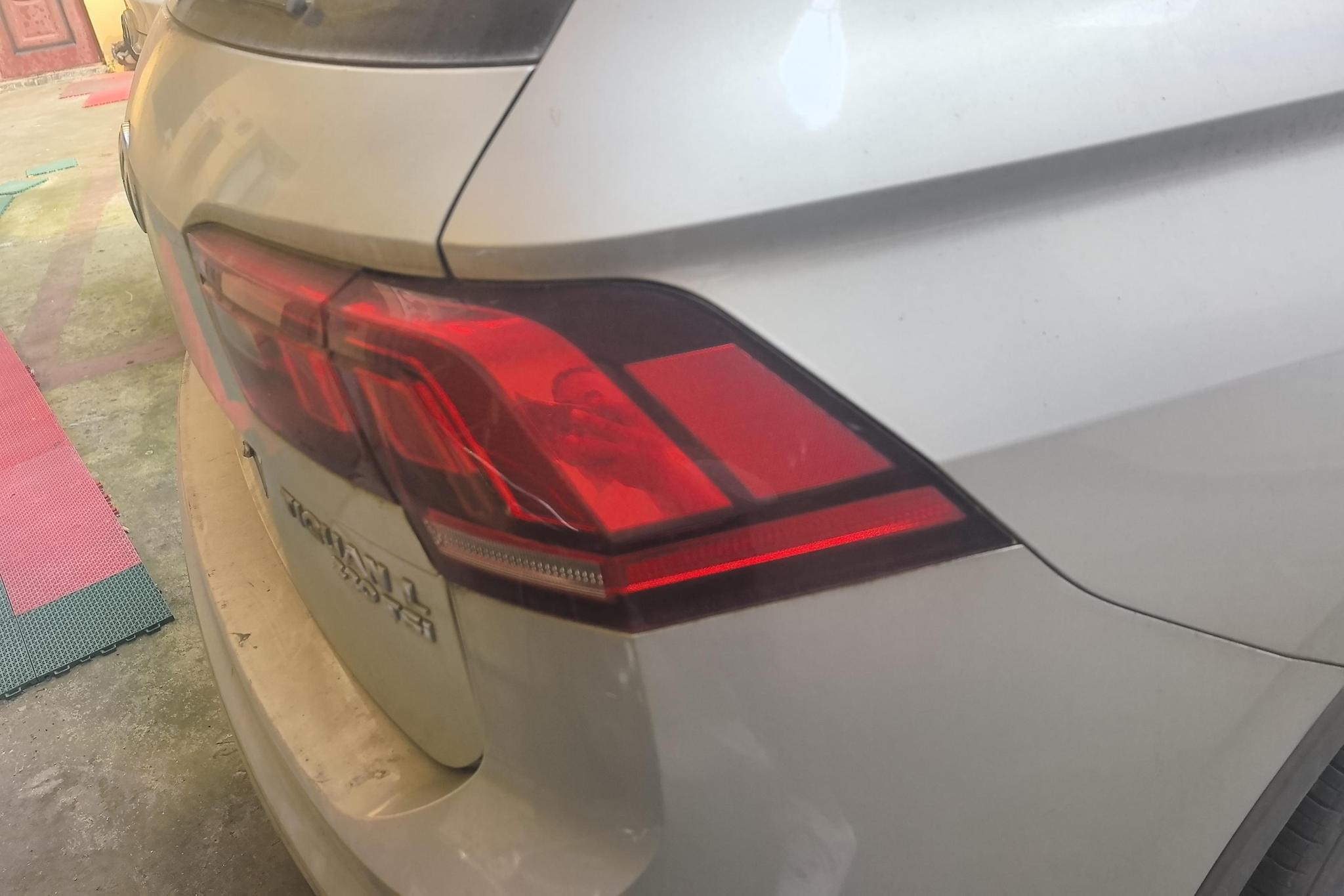 Volkswagen Tiguan L L 2019 330TSI AT Comfort V