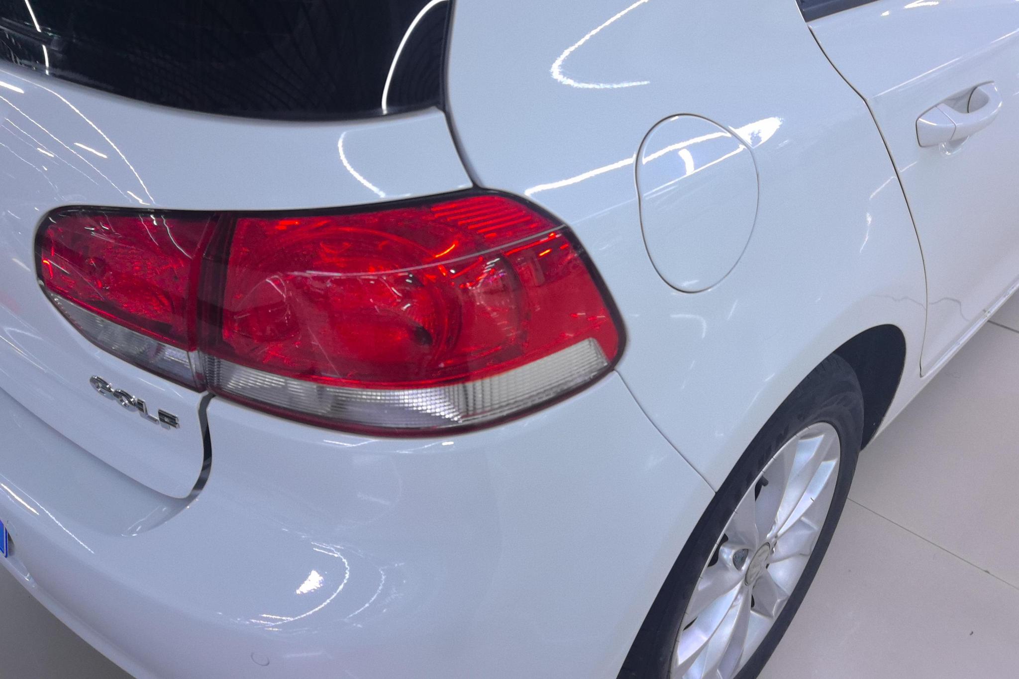 Volkswagen Golf 2012 1.6 MT Comfort