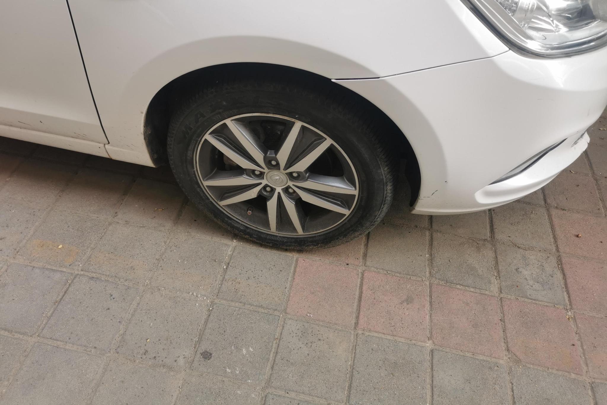 Changan Eado 2015 1.6L AT Luxury