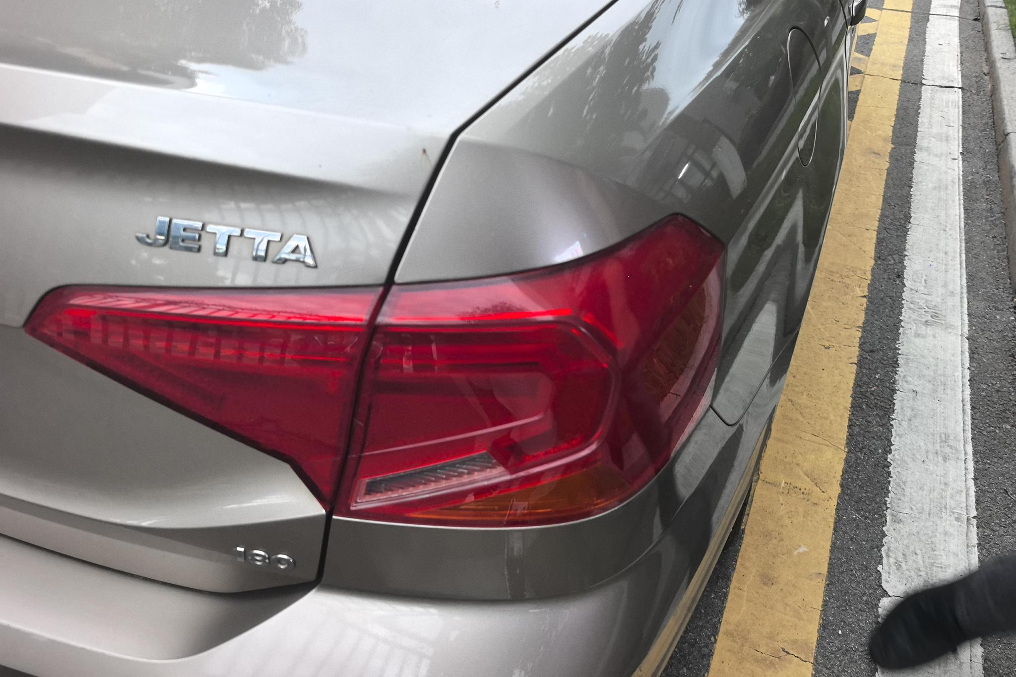 Volkswagen Jetta 2017 1.5L MT Fashion