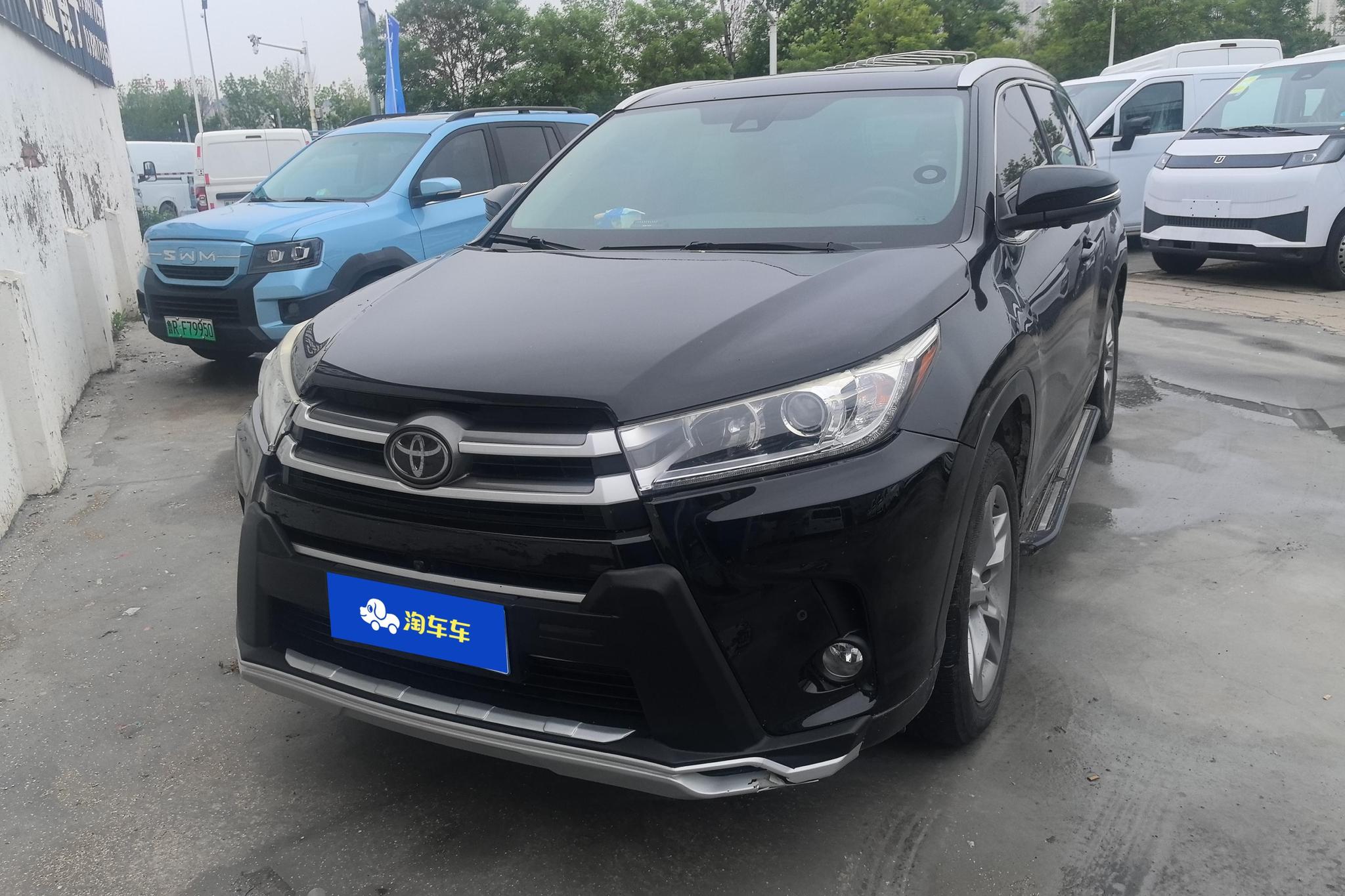Toyota Highlander 2018 2.0T Luxury 7 мест V