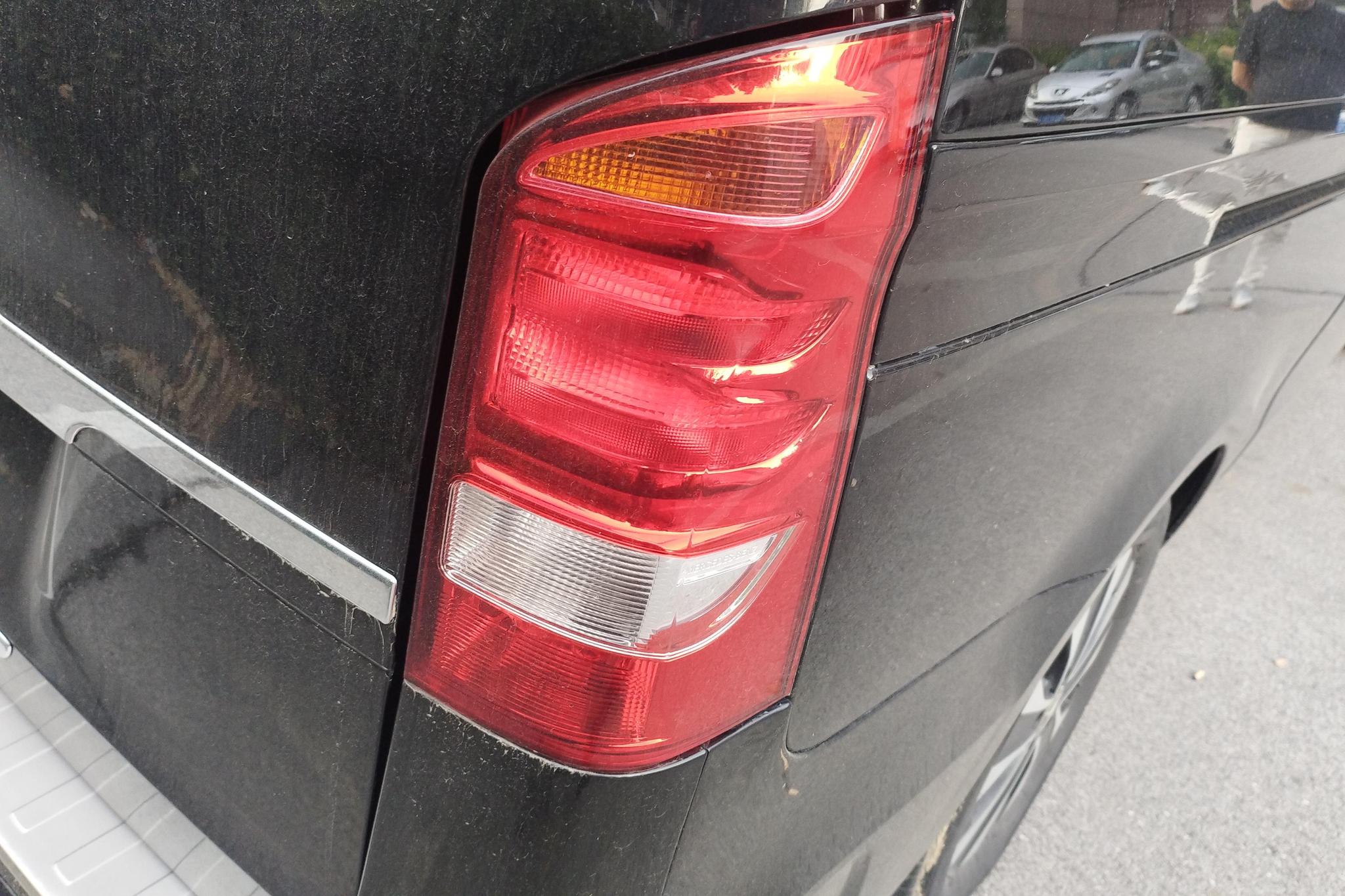 Mercedes-Benz Vito 2021 2.0T Elite 7 мест