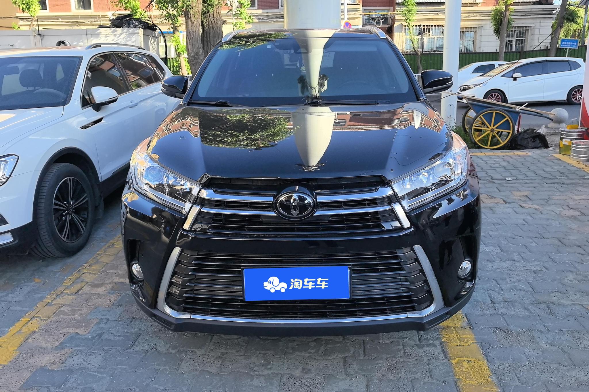 Toyota Highlander 2018 2.0T Luxury 7 мест VI