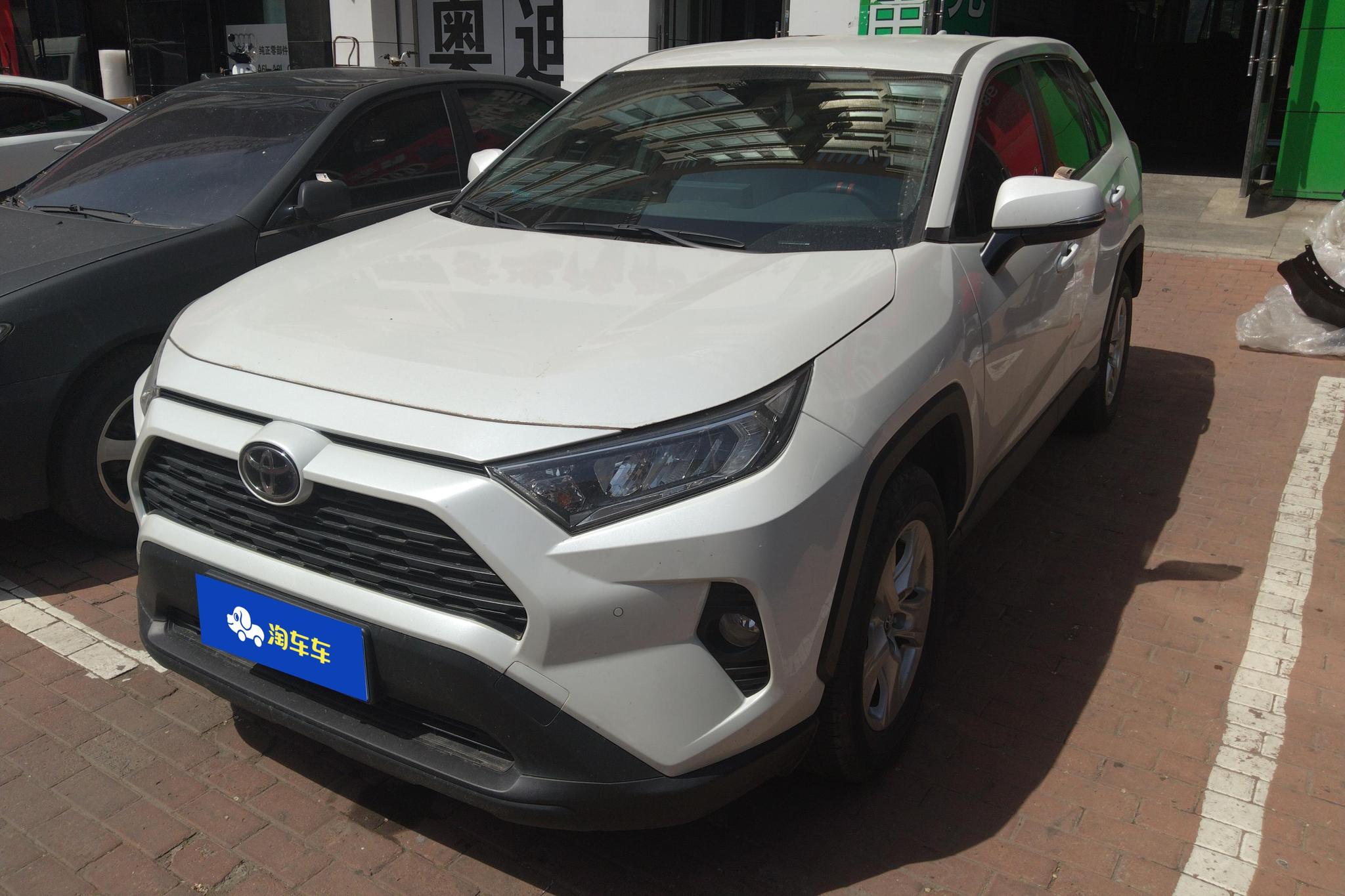 Toyota RAV4 Rongfang 2022 Белый из Китая, фото 3