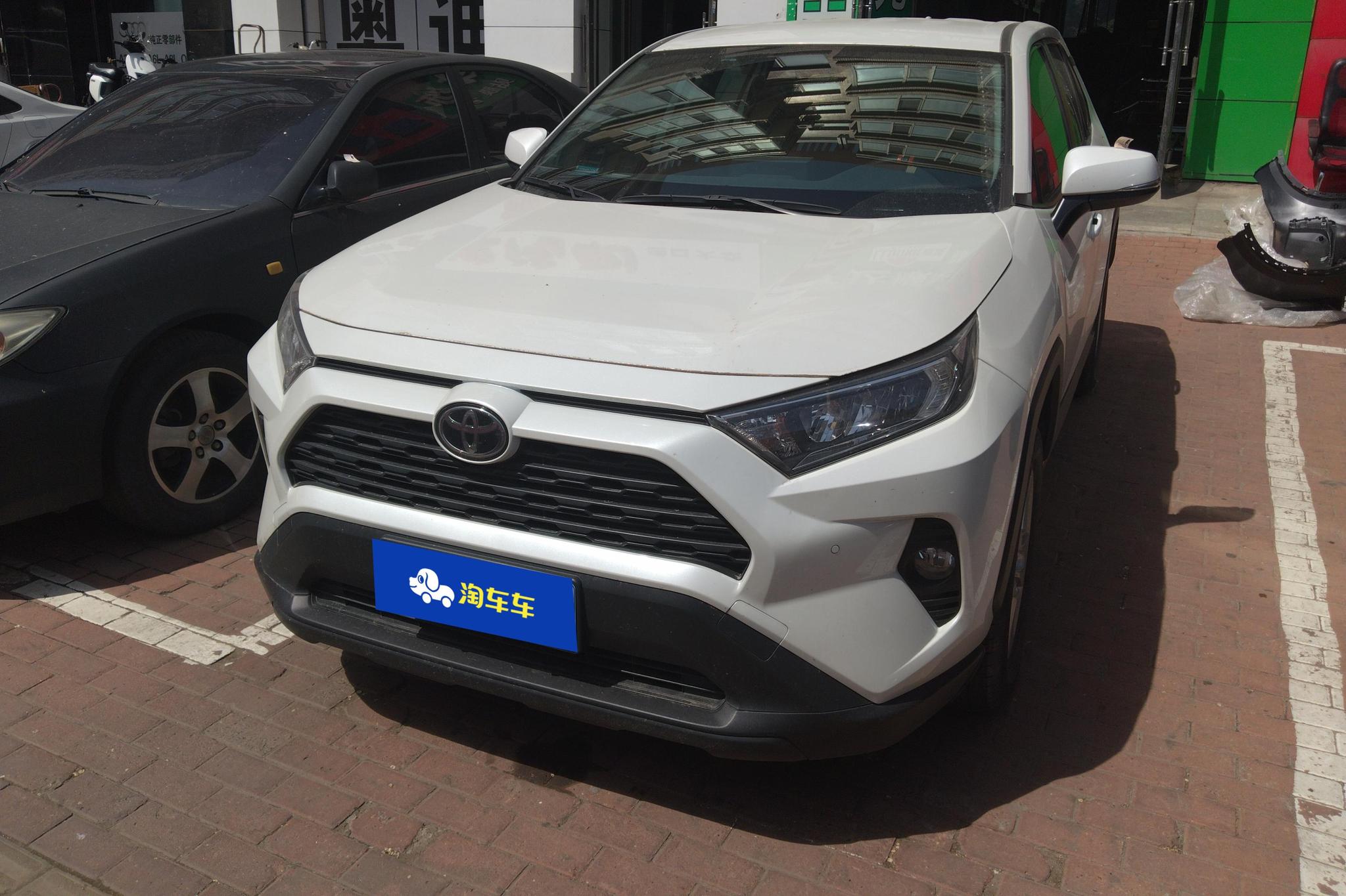 Toyota RAV4 Rongfang 2022 Белый из Китая, фото 4