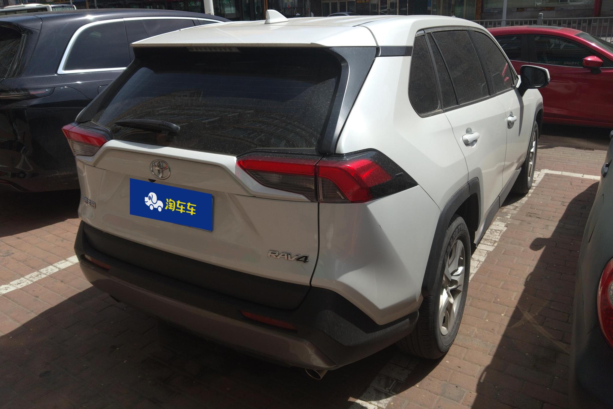 Toyota RAV4 Rongfang 2022 Белый из Китая, фото 5