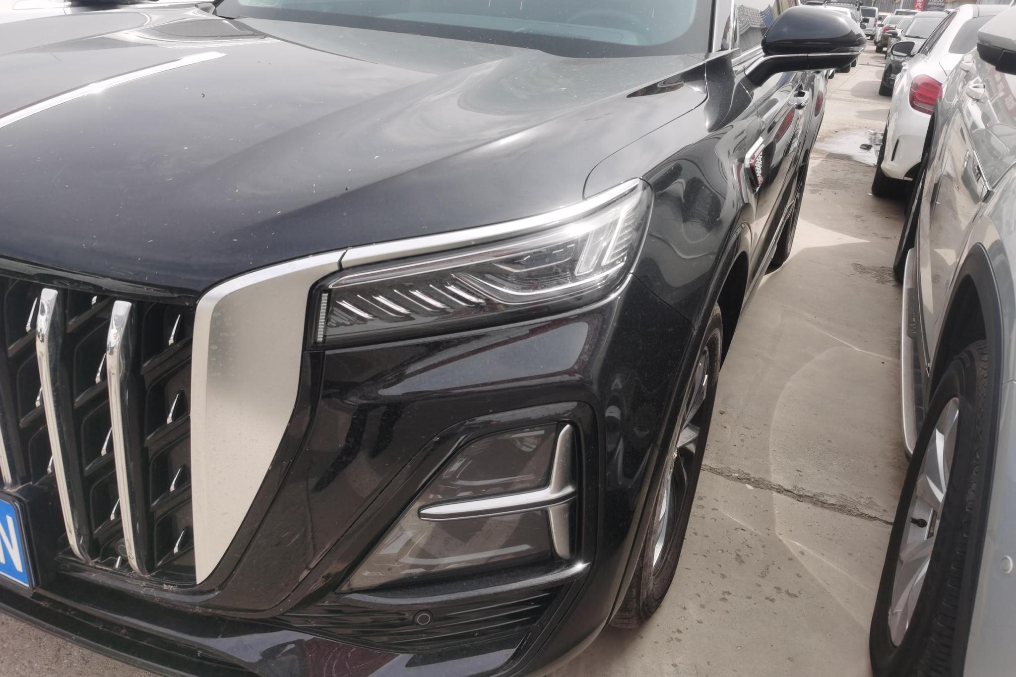 Hongqi HS5 2023 2.0T Pro