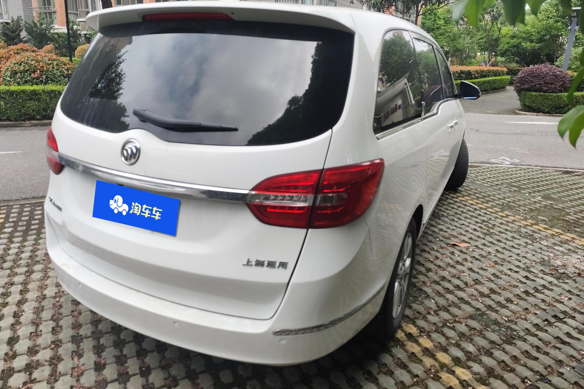 Buick GL8 2014 3.0L GT Luxury