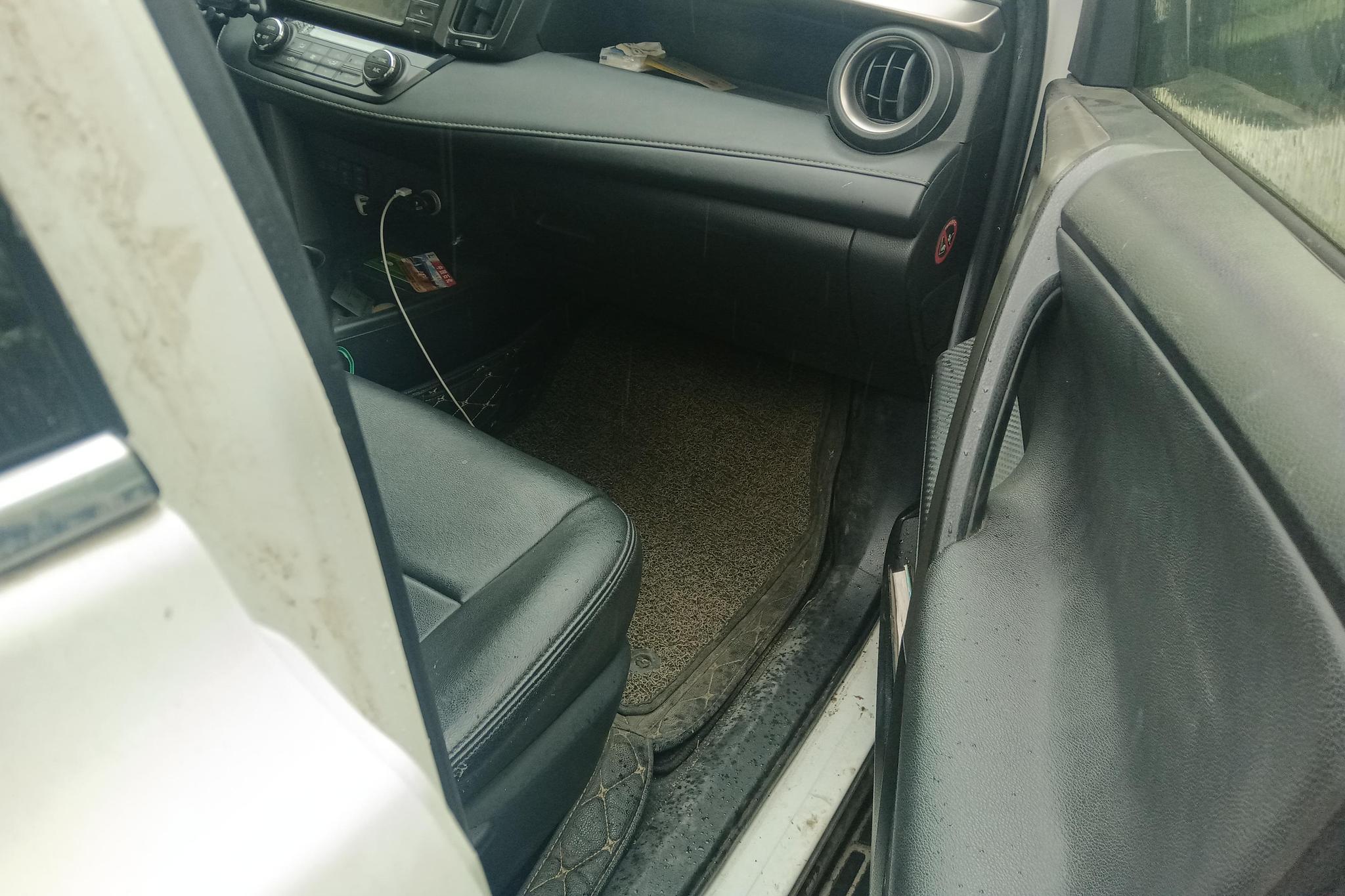 Toyota RAV4 2015 2.0L CVT