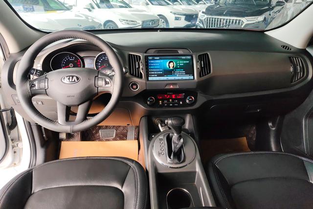 KIA Sportage 2016 — фото 12