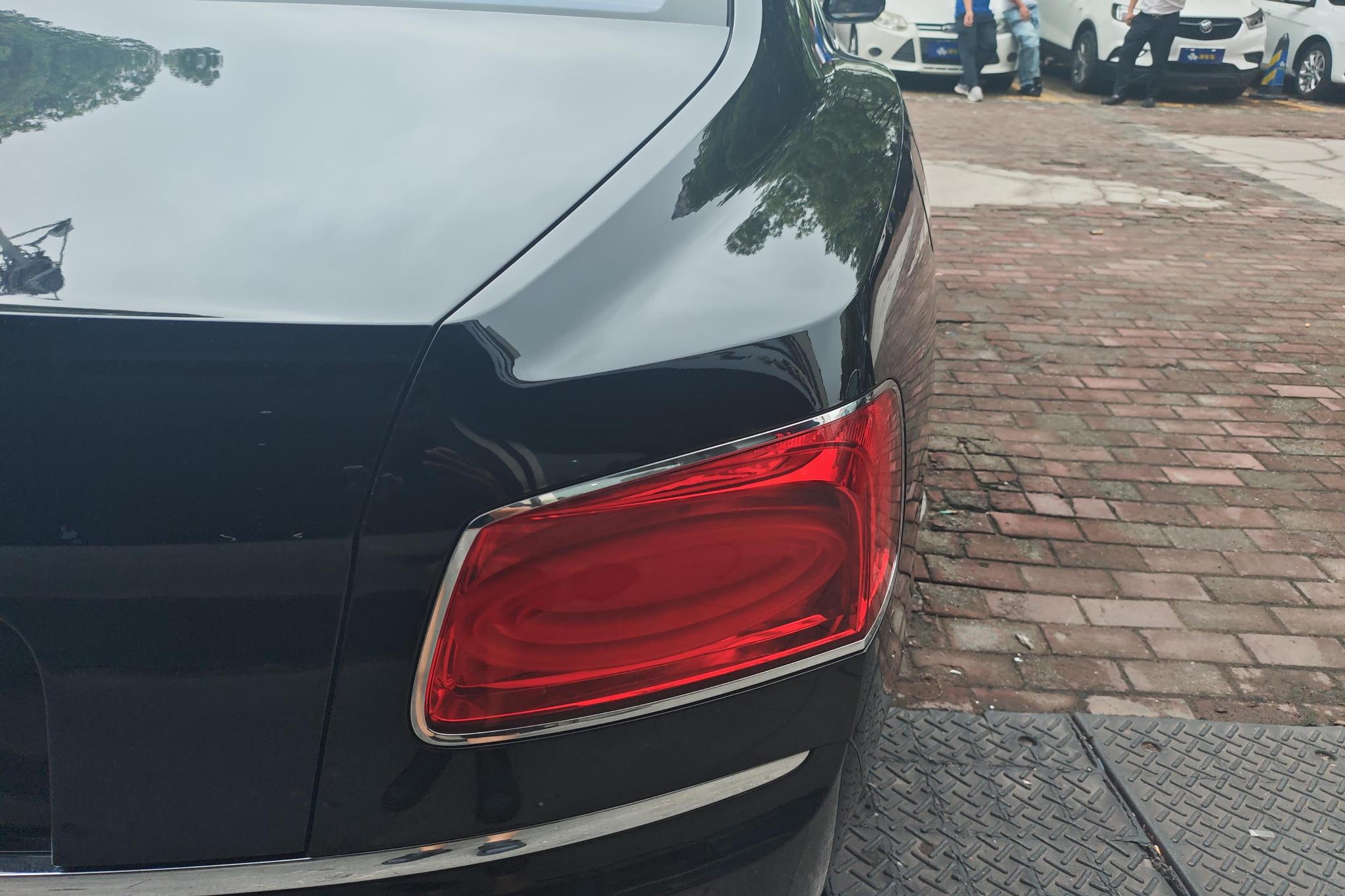Bentley Flying Spur 2017 4.0T V8 Standard