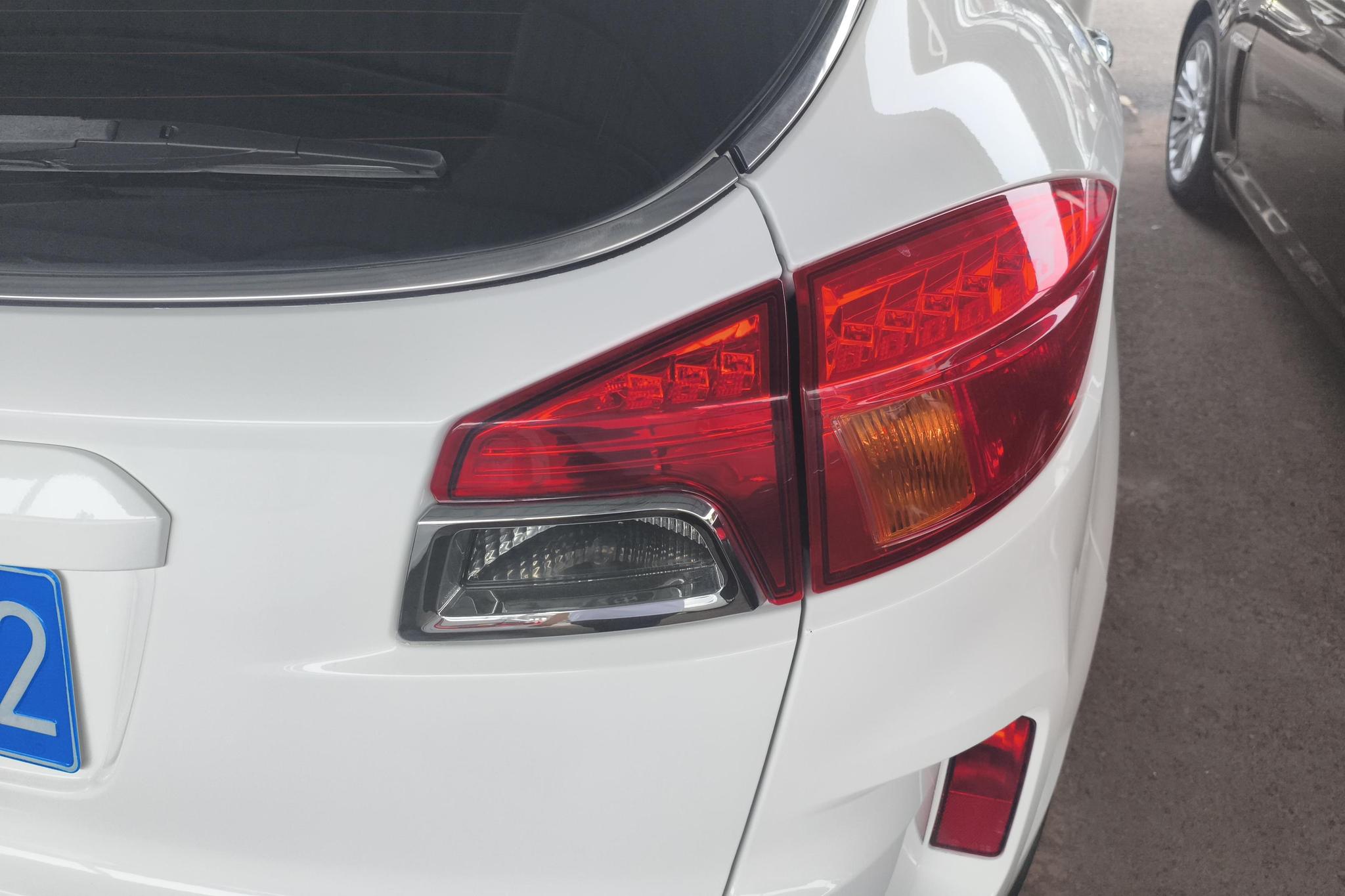 Bestune X80 2015 2.0L AT Luxury