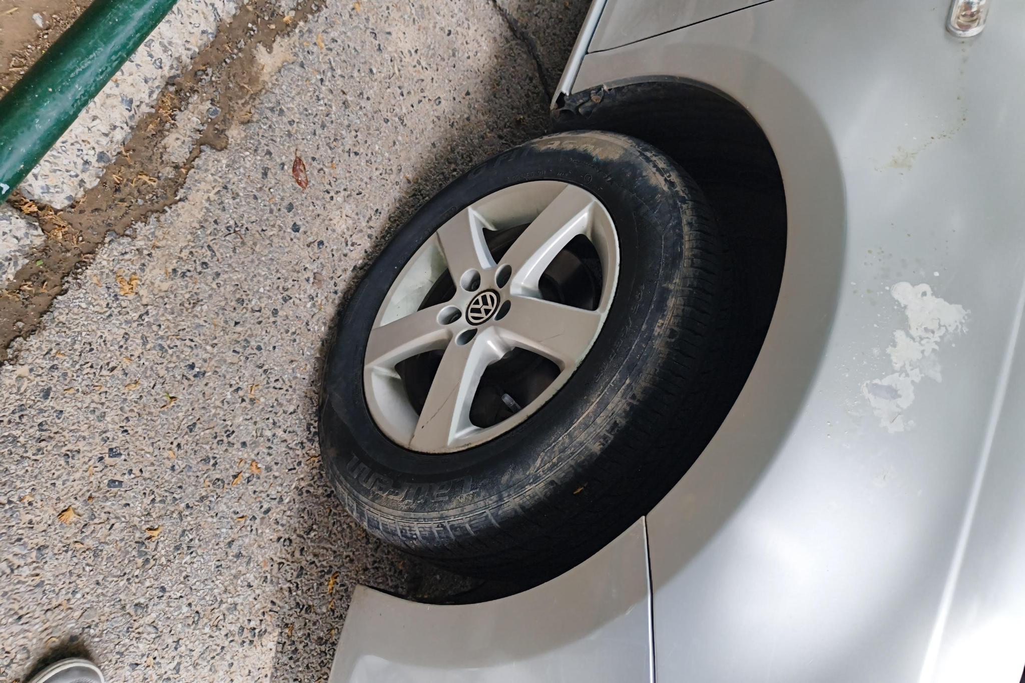 Volkswagen Bora 2012 1.6L MT Fashion