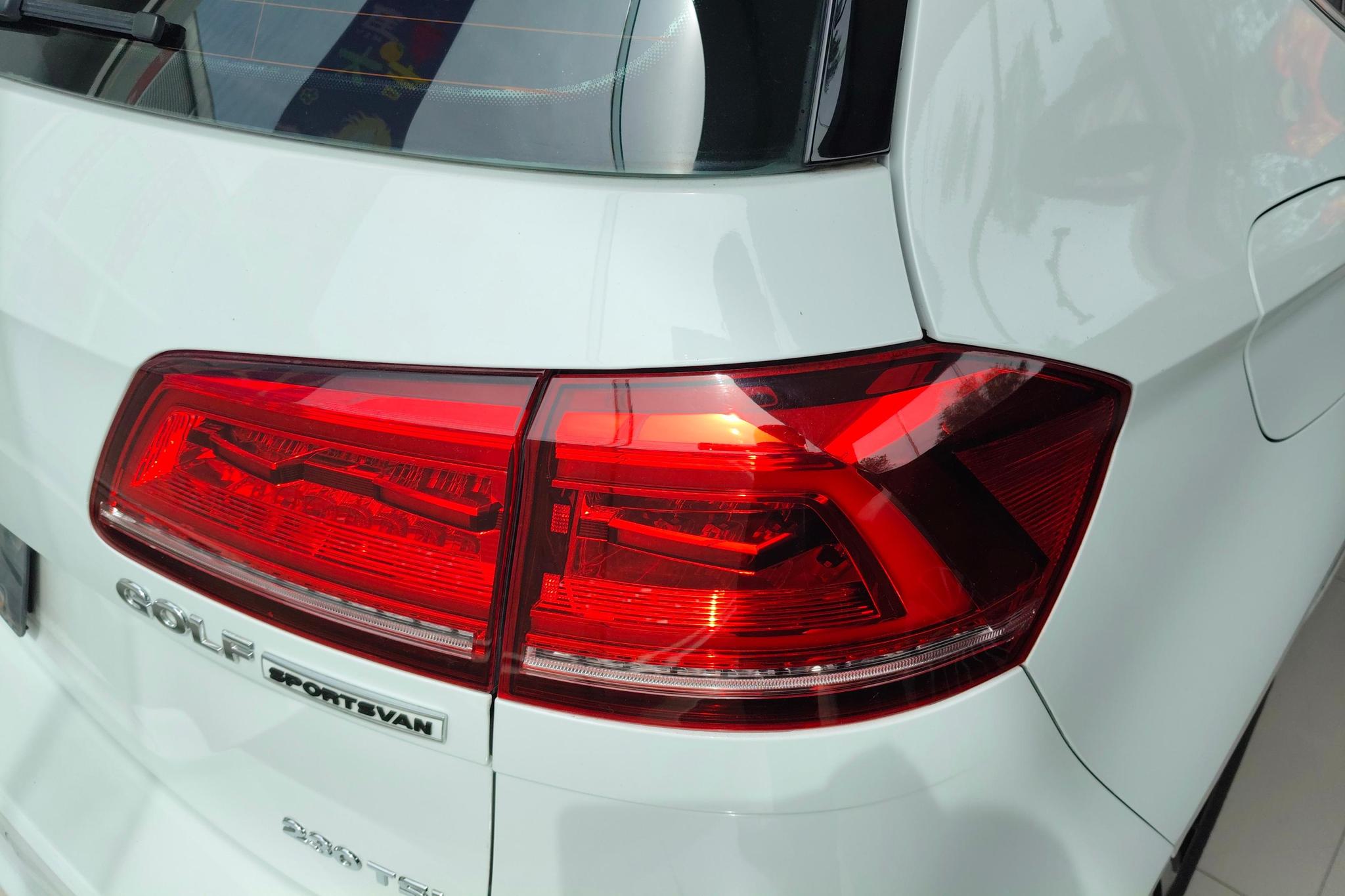 Volkswagen Golf · 2018 230TSI AT