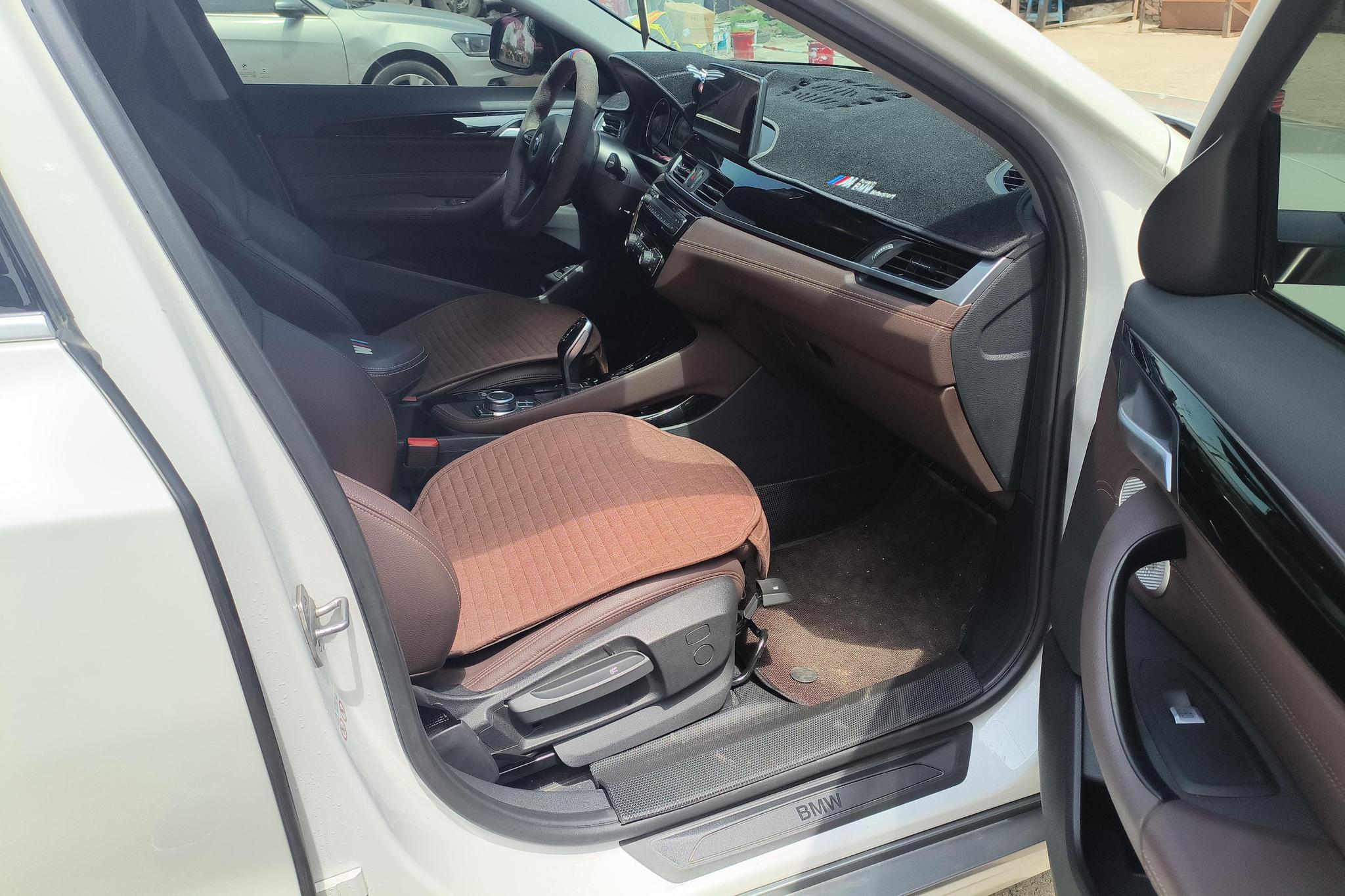 BMW X2 2021 sDrive25i Lead M