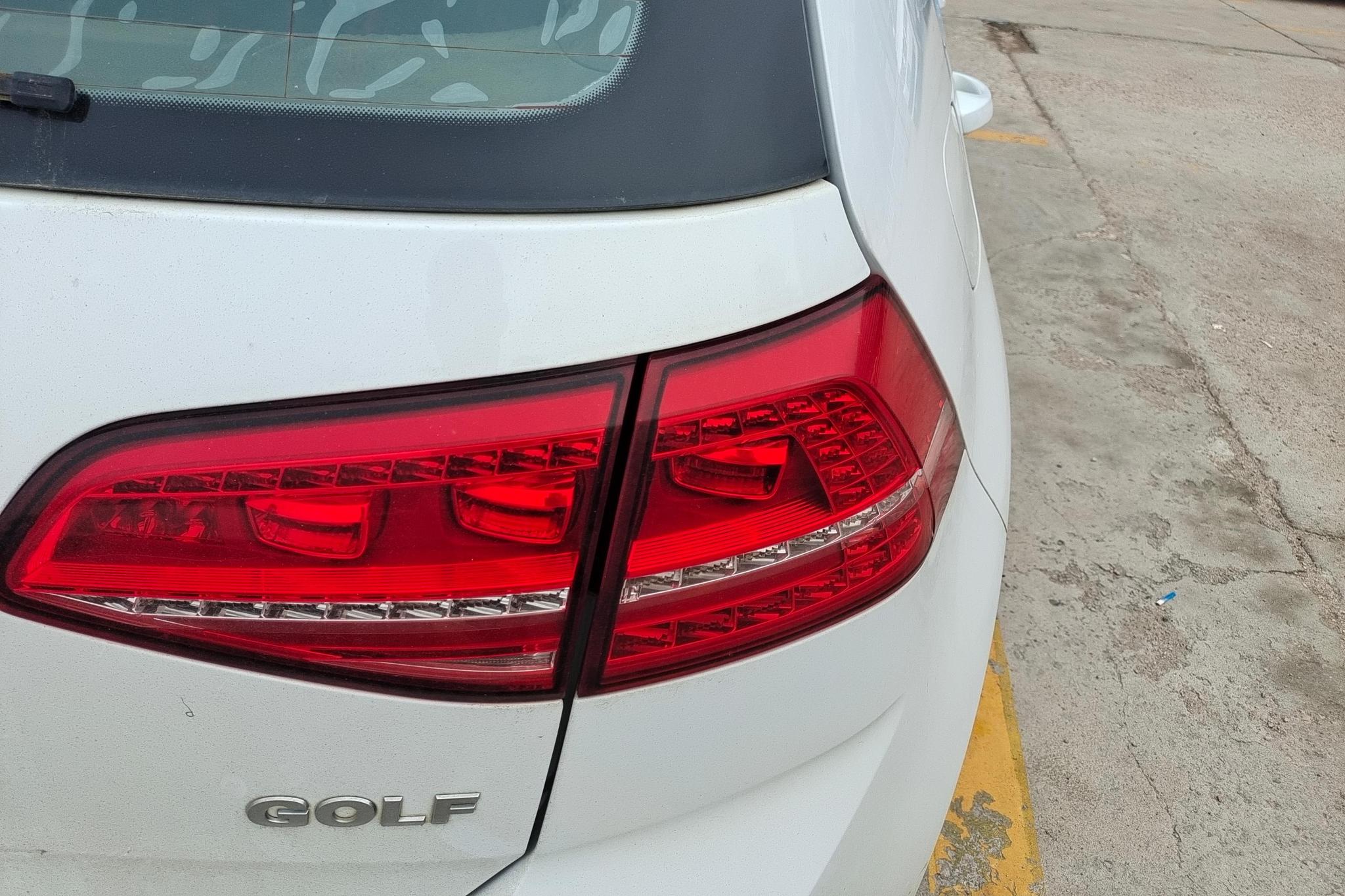 Volkswagen Golf 2016 1.6L AT Comfort
