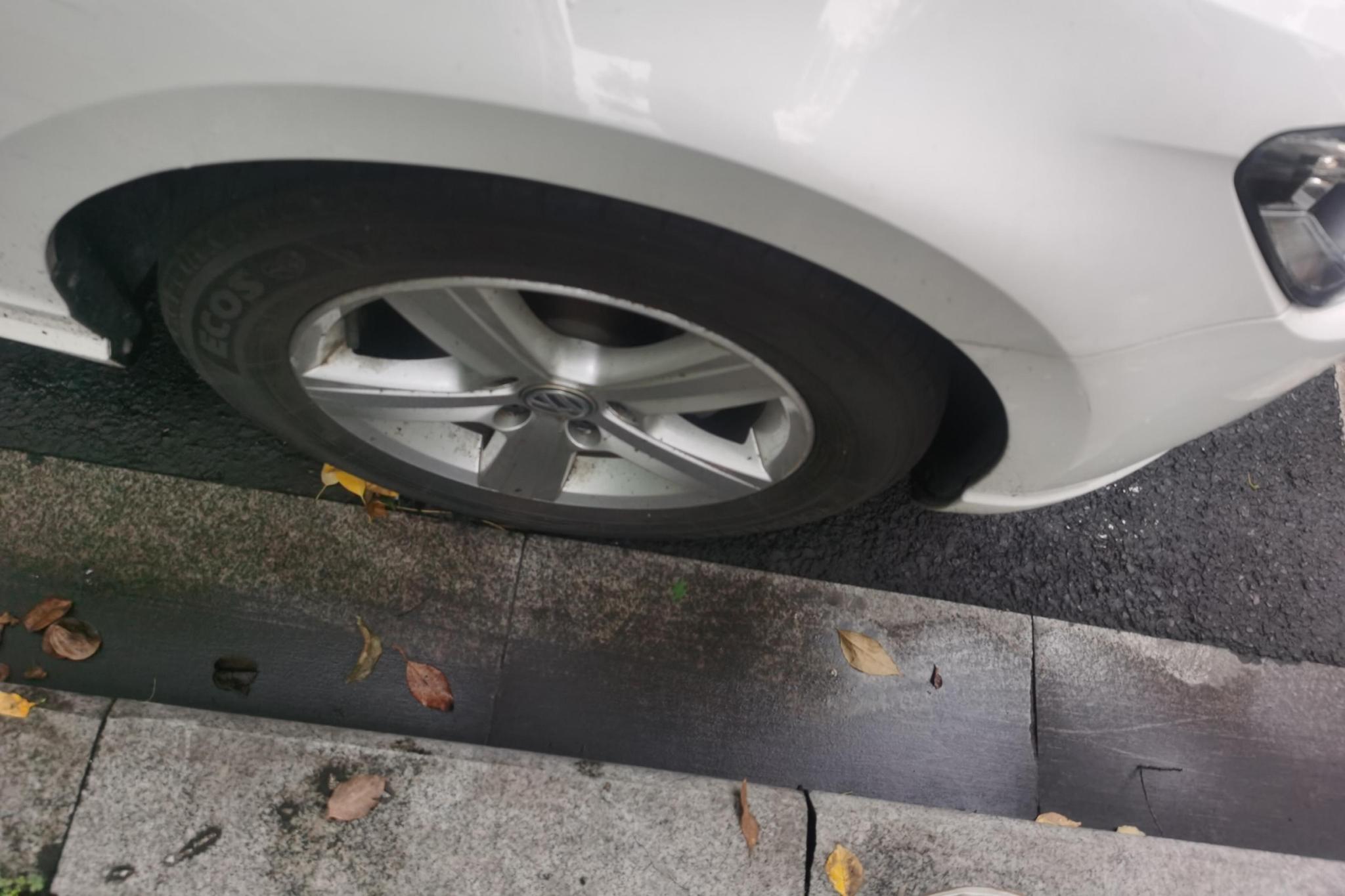 Volkswagen Lamando 2017 230TSI DSG